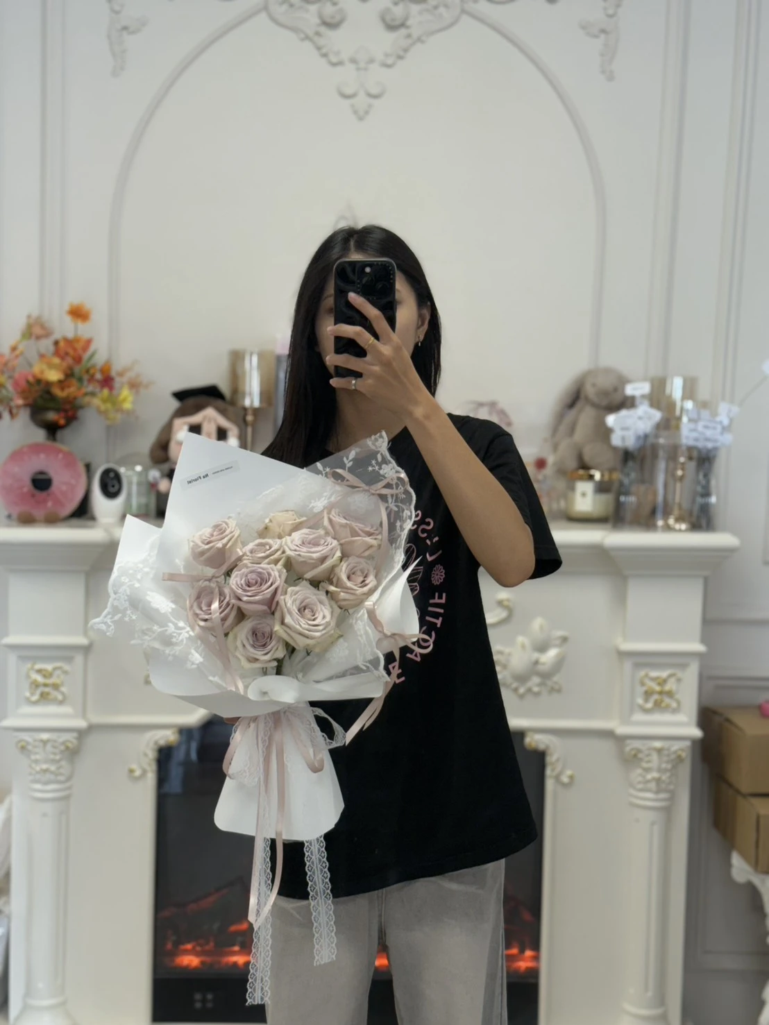 淺玫瑰蕾絲鮮花花束