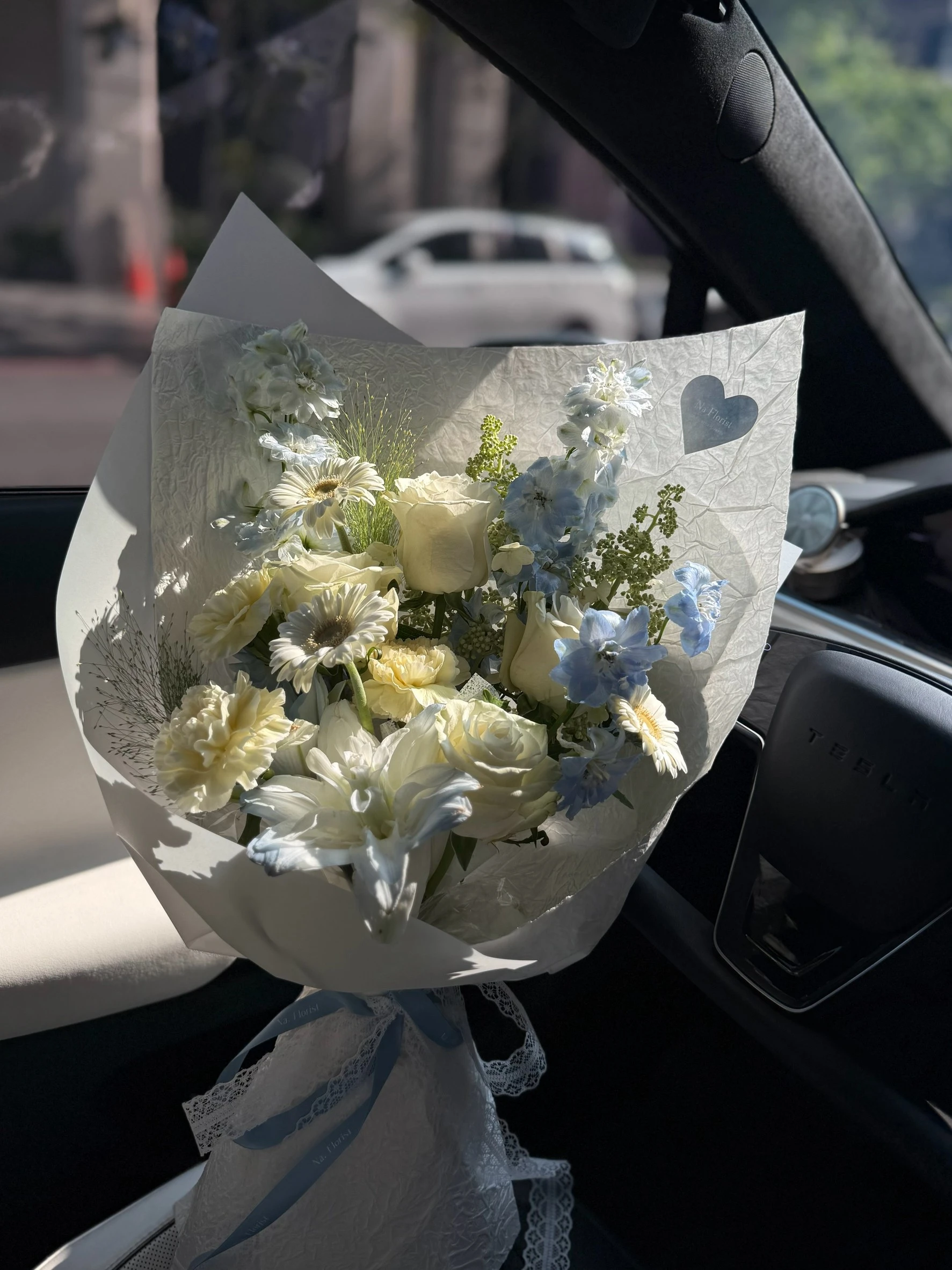 百合非洲菊玫瑰鮮花花束