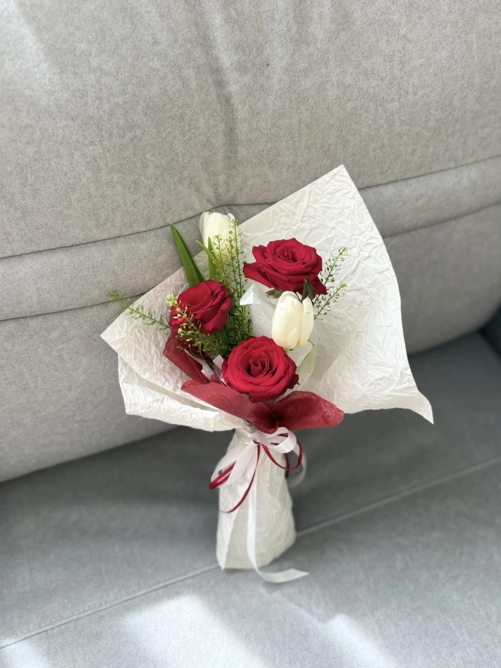 玫瑰鬱金香見面小花束