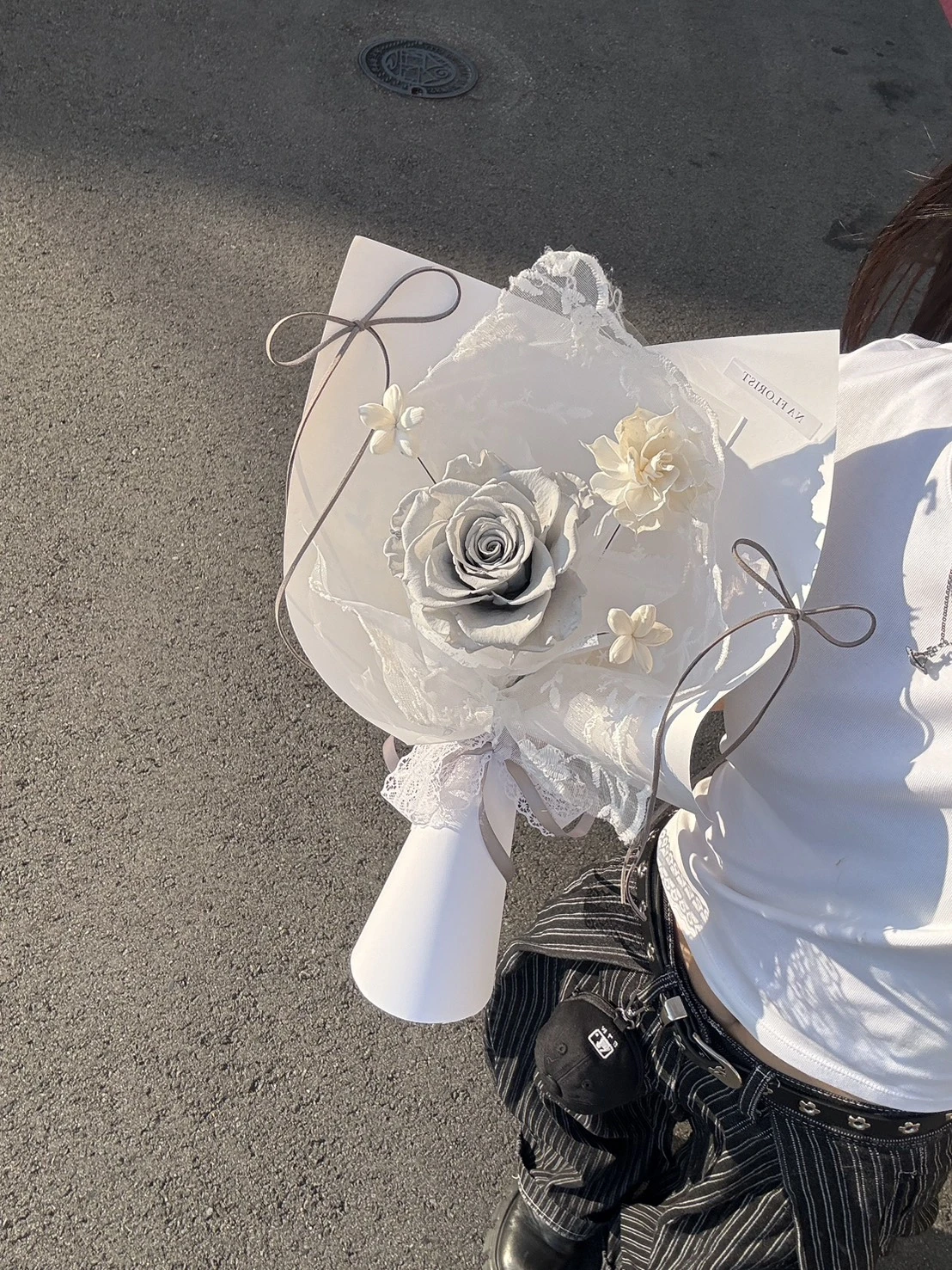  單支蕾絲永生花束