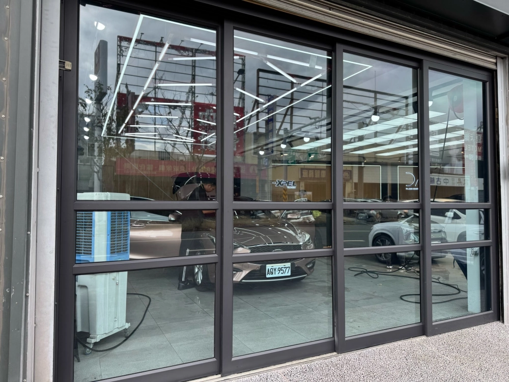 ZAKA奈米陶瓷防爆隔熱膜  型號：【H-80】