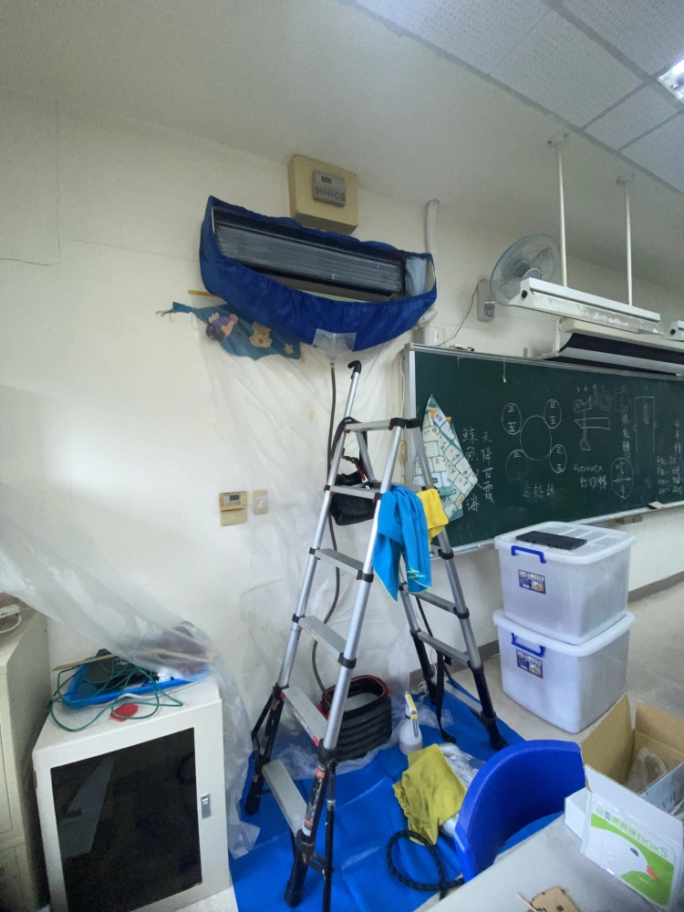 台北分離式冷氣清洗/台北吊隱式冷氣清洗/內湖洗冷氣