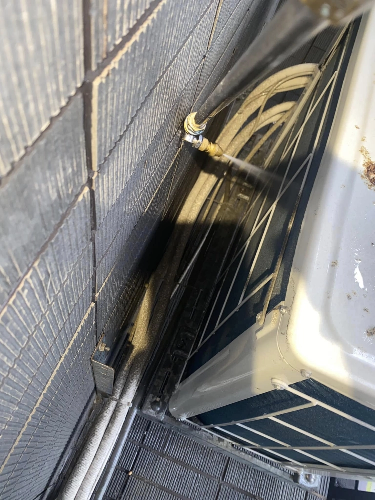 台北吊隱冷氣清洗/汐止冷氣清洗