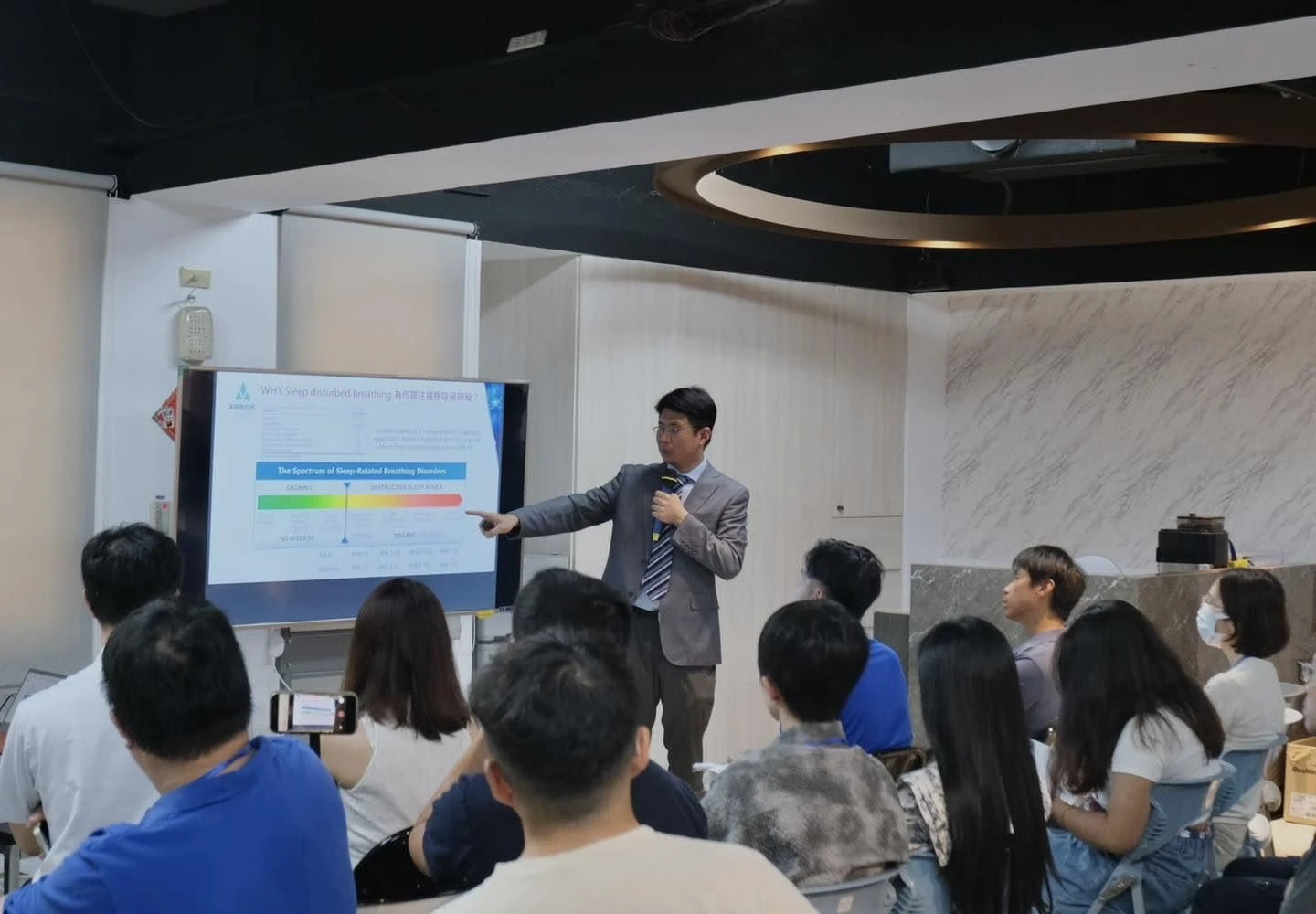 「不再只是打呼！」深呼吸整合門診揭秘：跨專科協作解決睡眠呼吸中止症，重拾全身健康