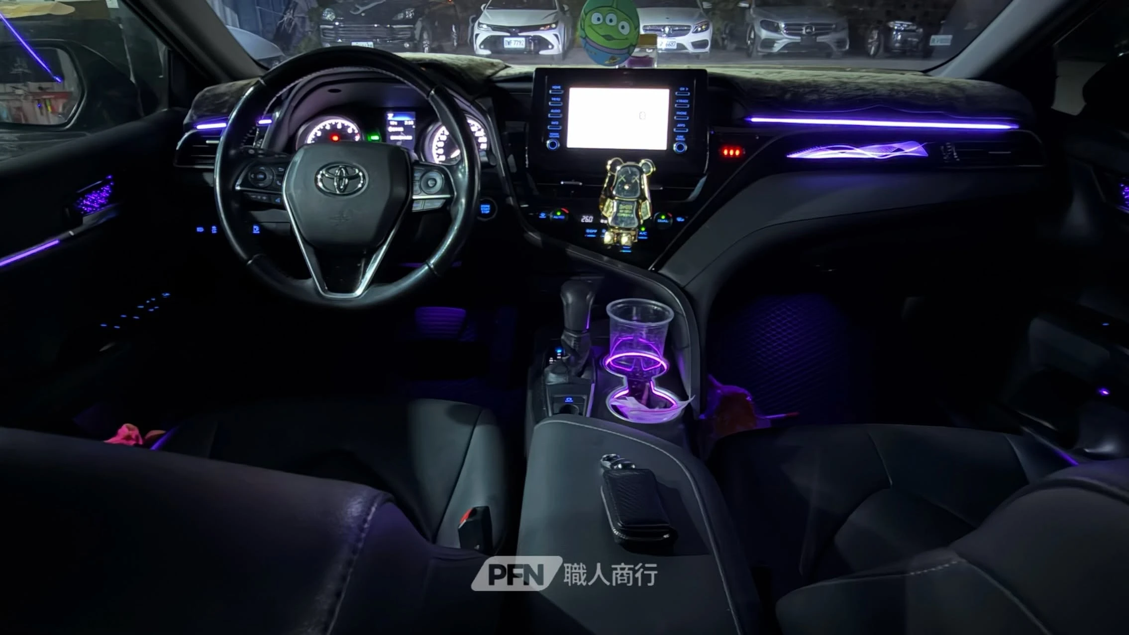 〔TOYOTA CAMRY〕飄帶款氣氛燈