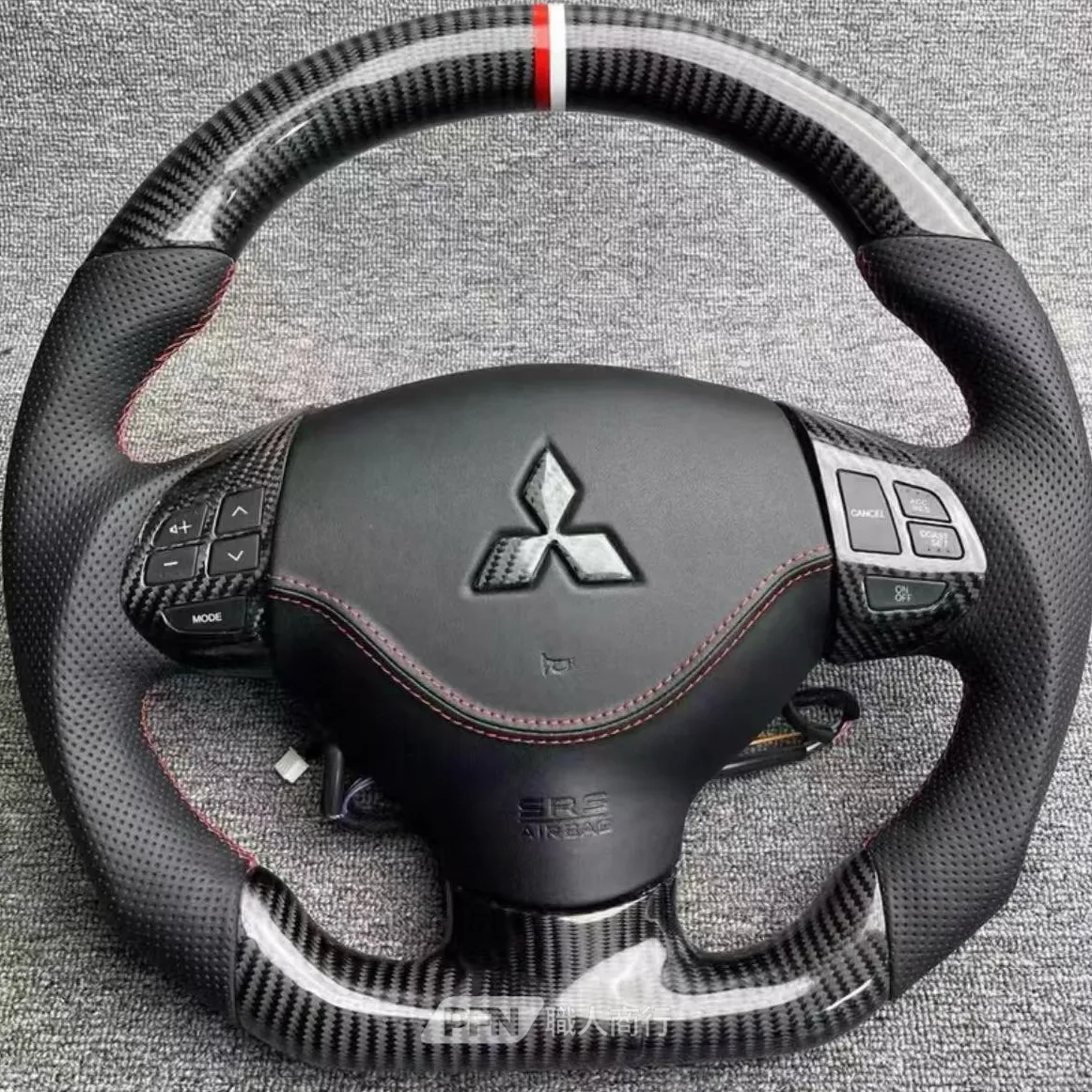 Mitsubishi Fortis 方向盤