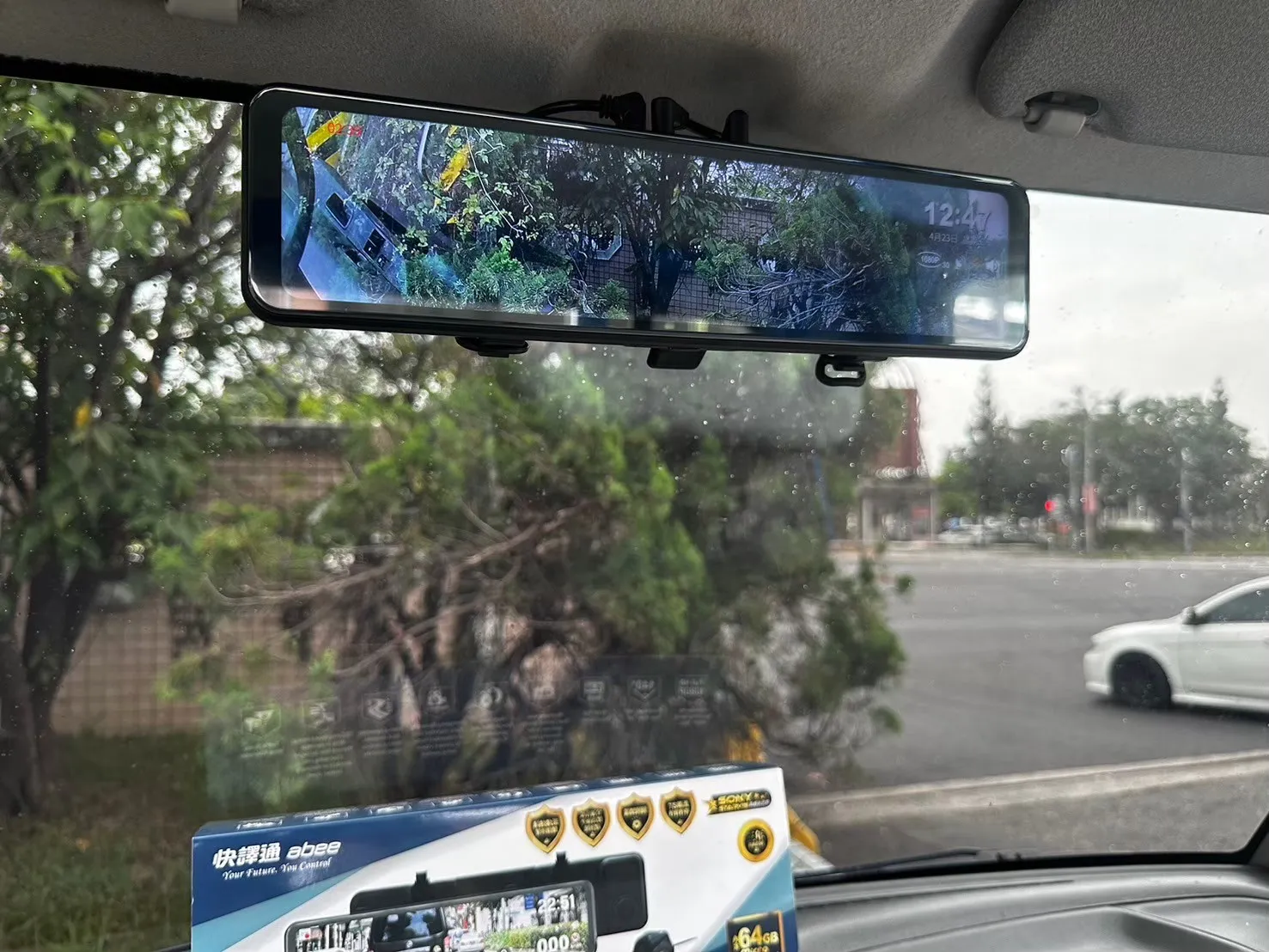 行車記錄器-電子後視鏡