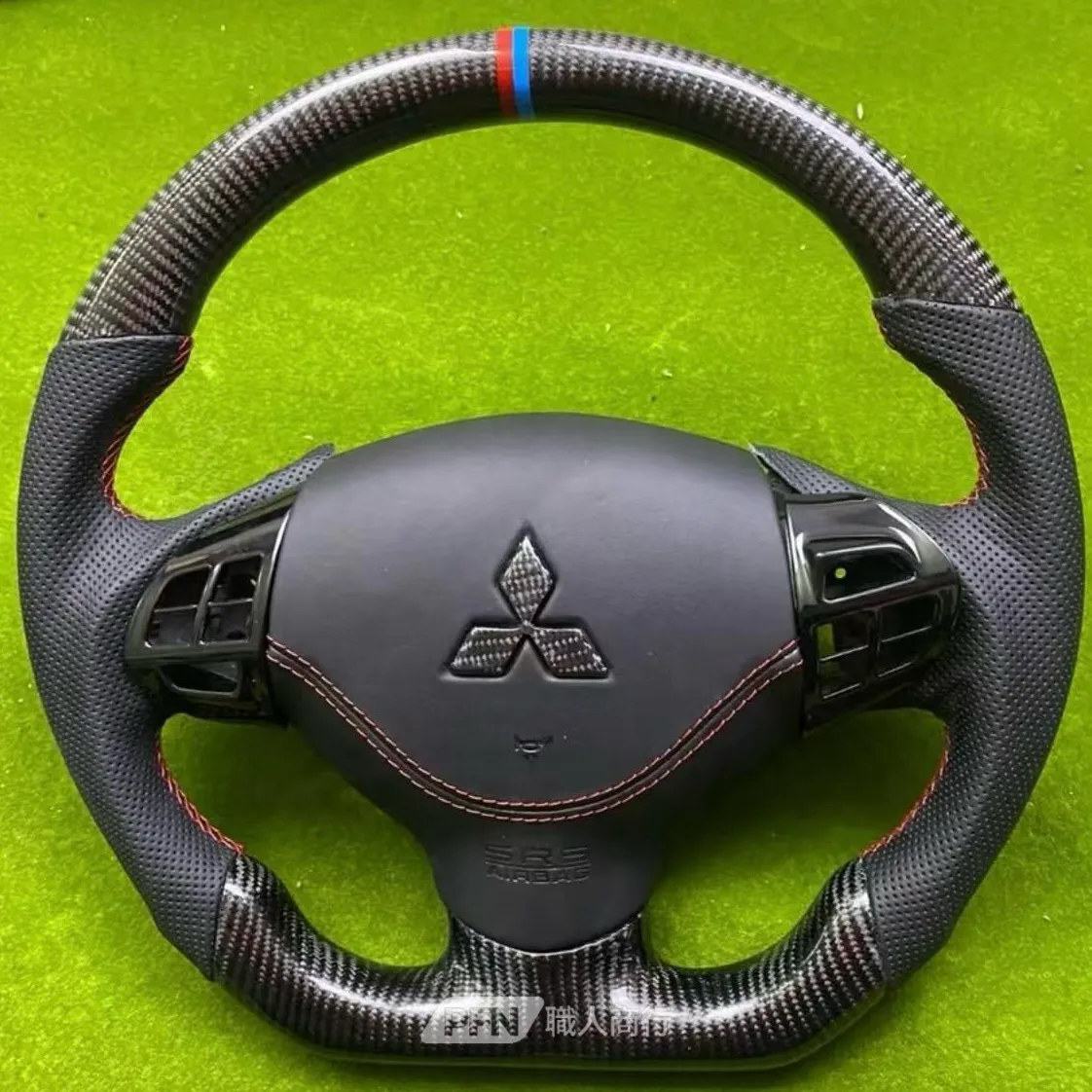 Mitsubishi Fortis 方向盤