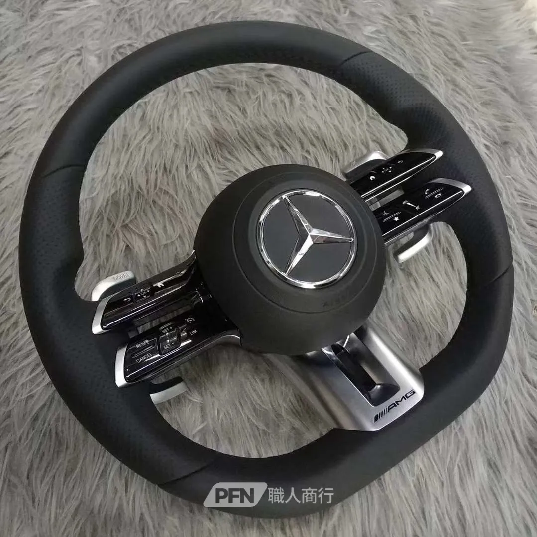 Mercedes-Benz 蜻蜓方向盤