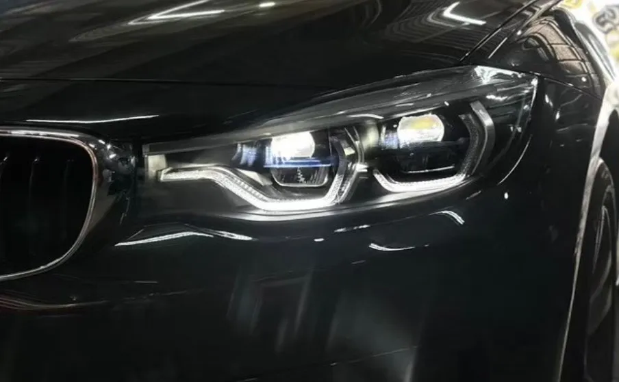 BMW 3系F30F31F34 大燈
