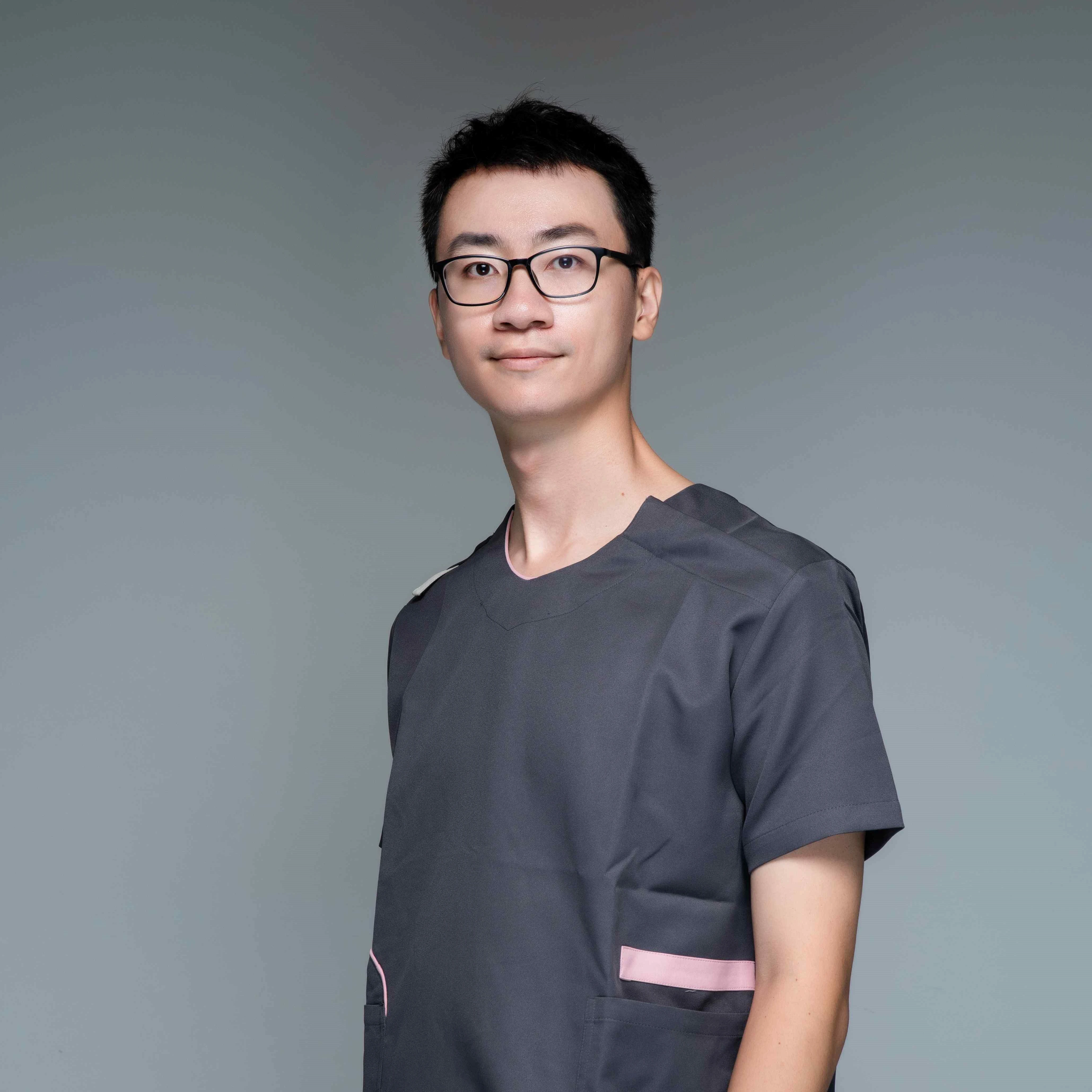 行政管理部｜陳彥豪 經理