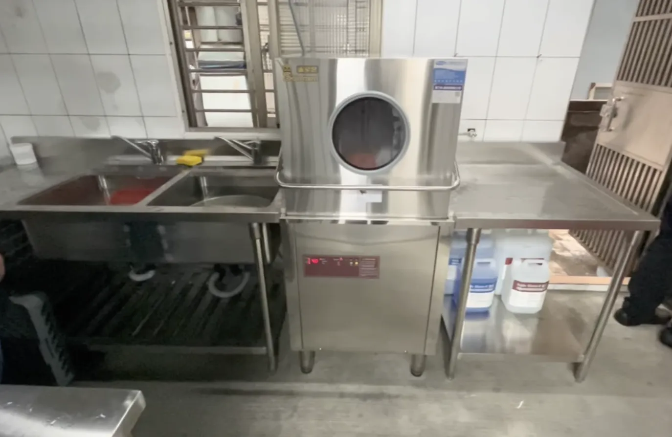 掀門式洗碗機-台北老司機俱樂部