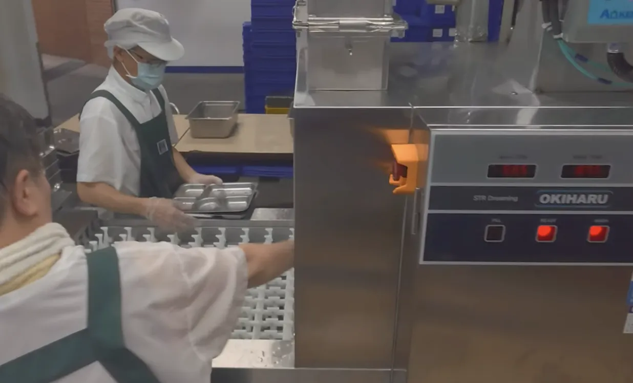 履帶式洗碗機-台北市私立華興中學
