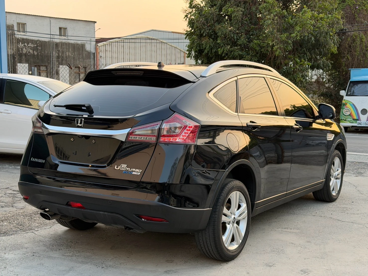 Luxgen U6 Turbo ECO Hyper 2017年 1.8 時尚型 黑色