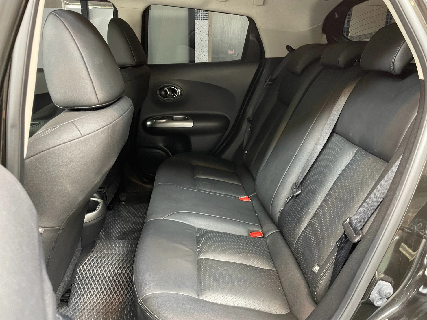 Nissan Juke 2015年 1.6自然進氣豪華版 黑色