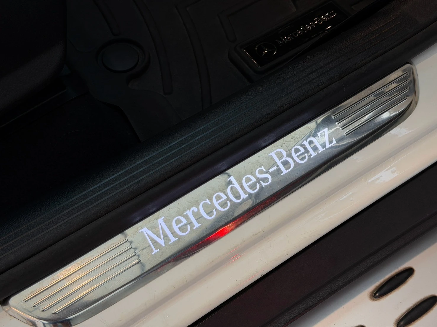 2018年式 M-Benz GLC300 AMG 4Matic 極地白