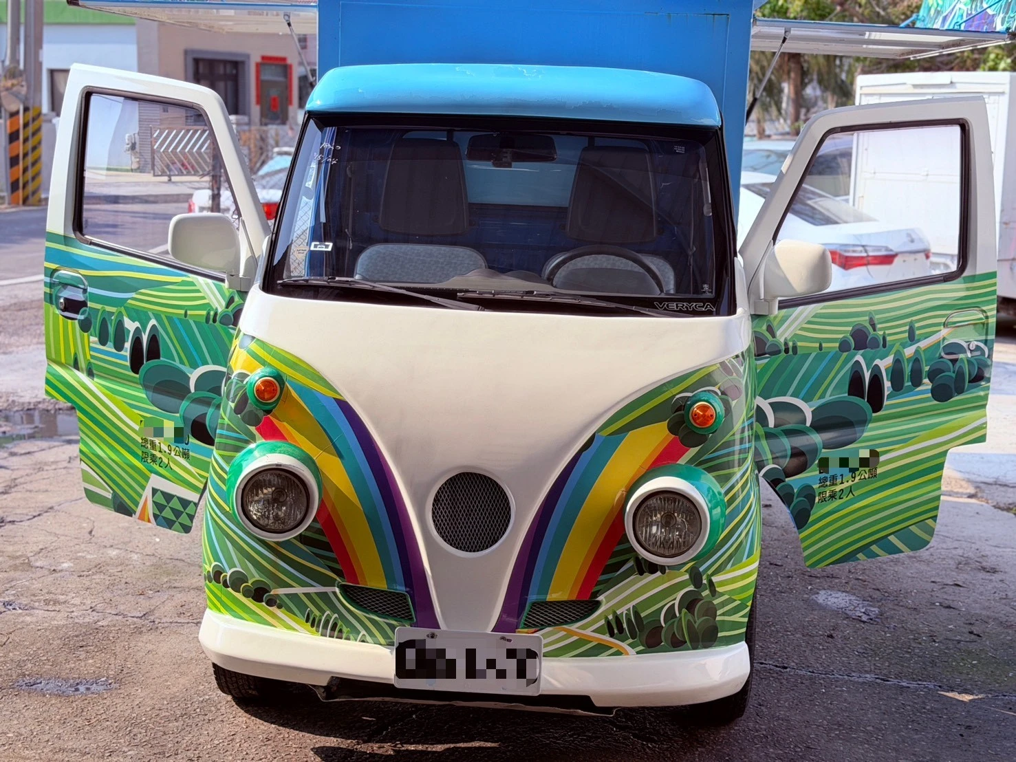 合法胖卡 半鷗翼餐車
