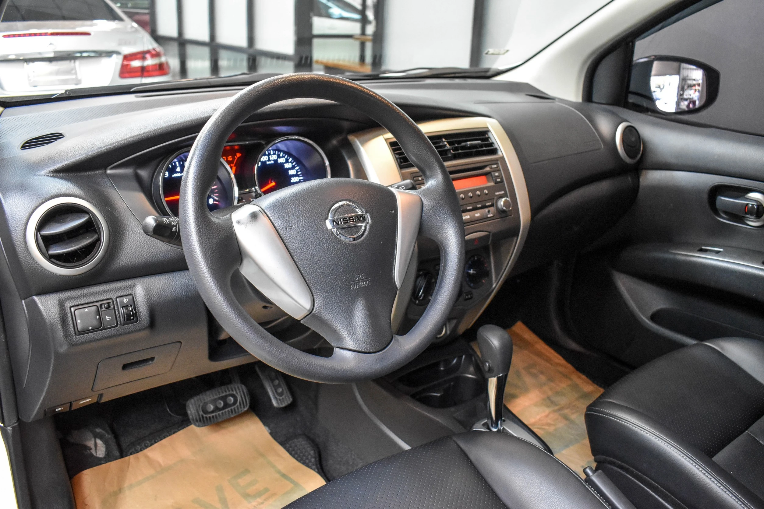 2020 日產 LIVINA 全車原鈑件