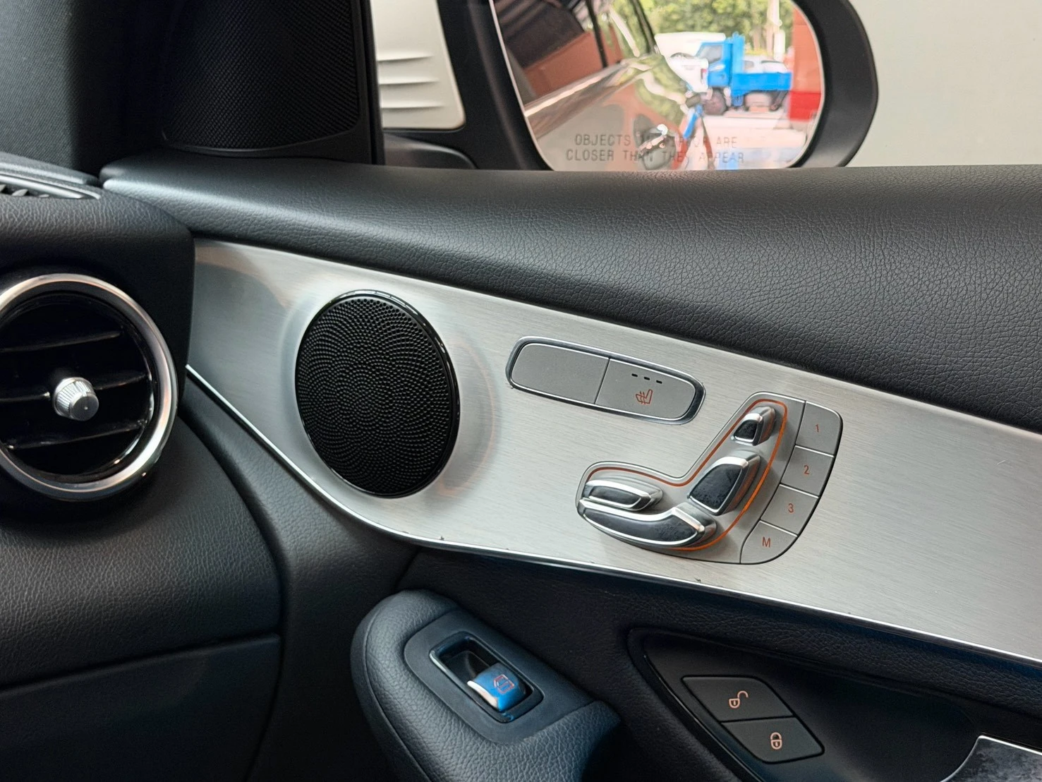 2018年式 M-Benz GLC300 AMG 4Matic 極地白