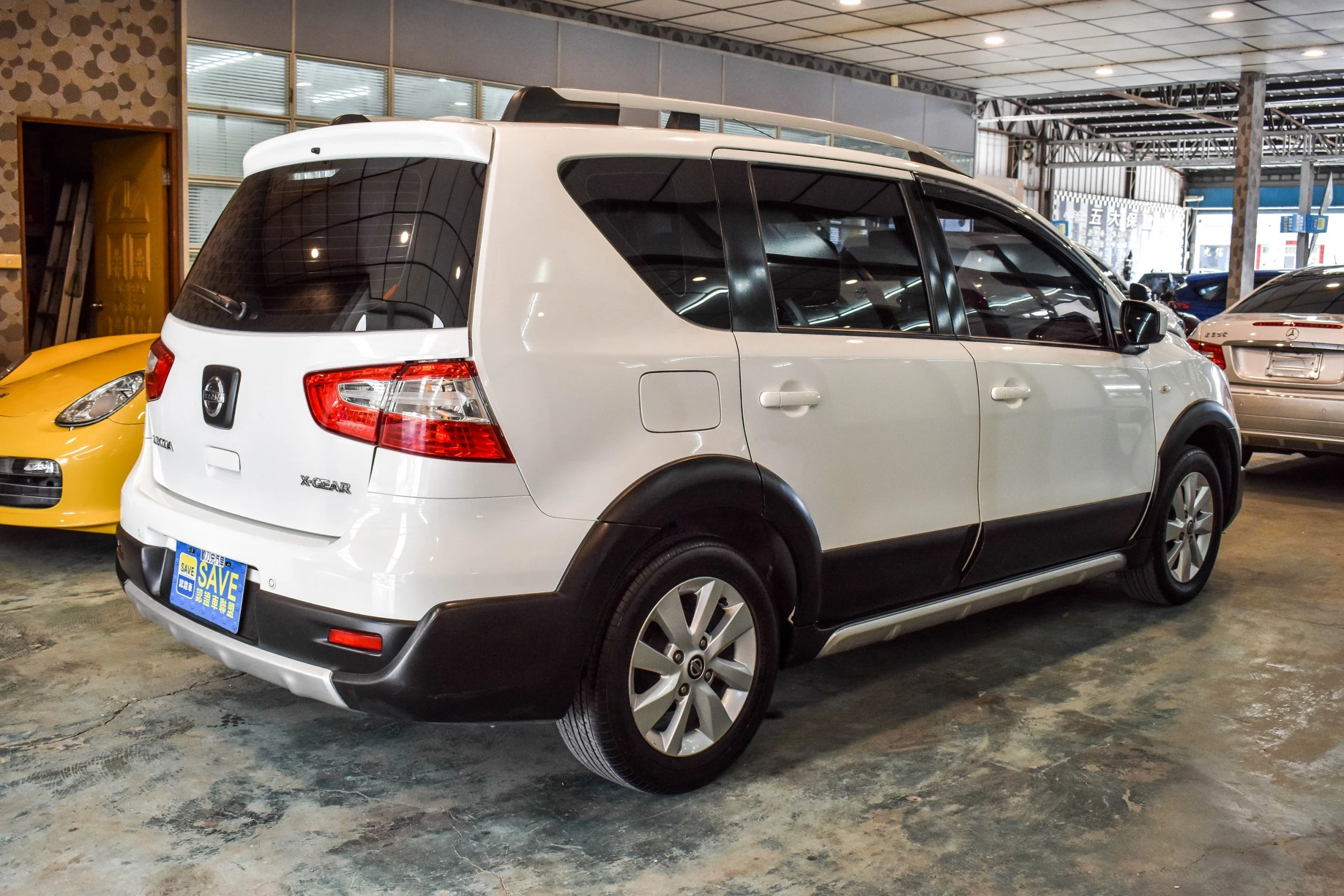 2020 日產 LIVINA 全車原鈑件