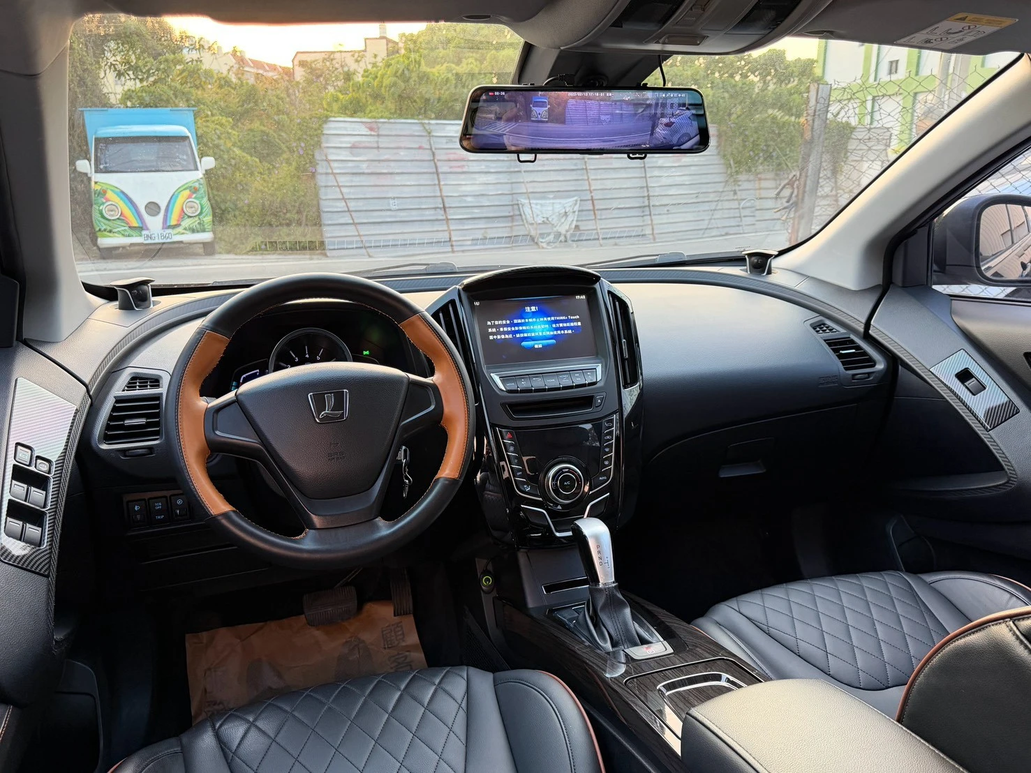 Luxgen U6 Turbo ECO Hyper 2017年 1.8 時尚型 黑色