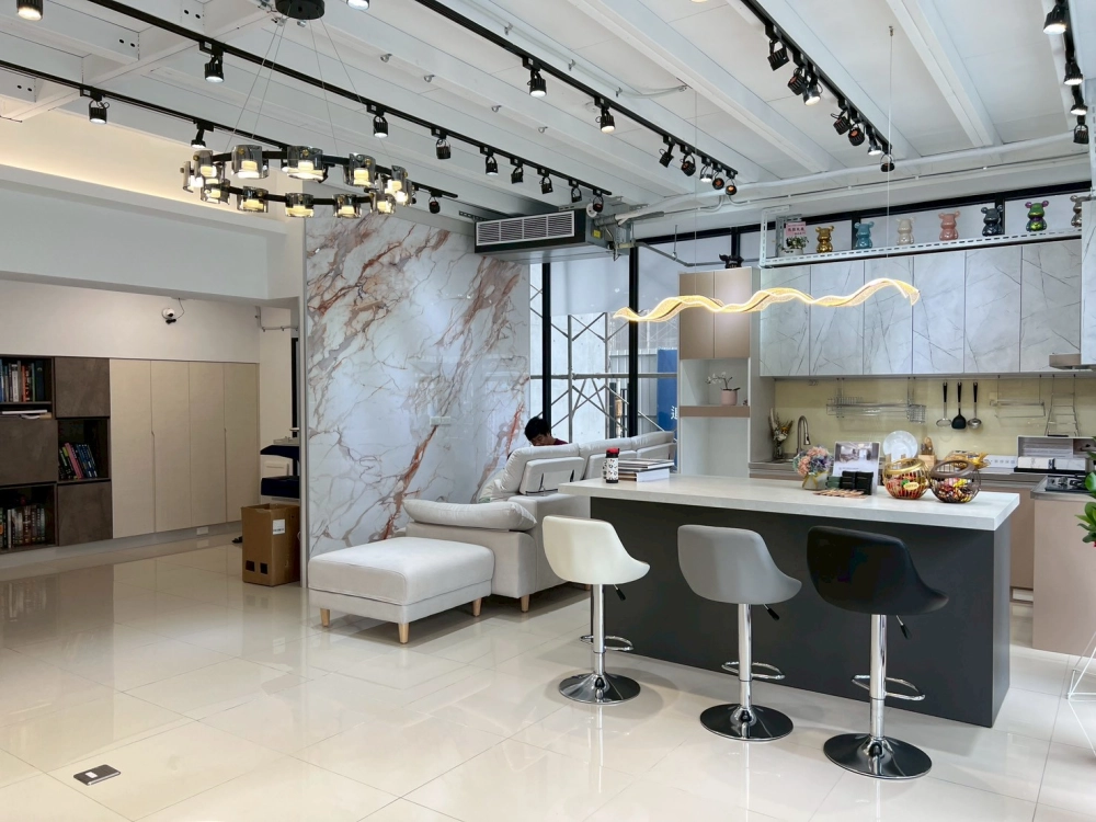 新灰雲岩 • 締造高雅品味