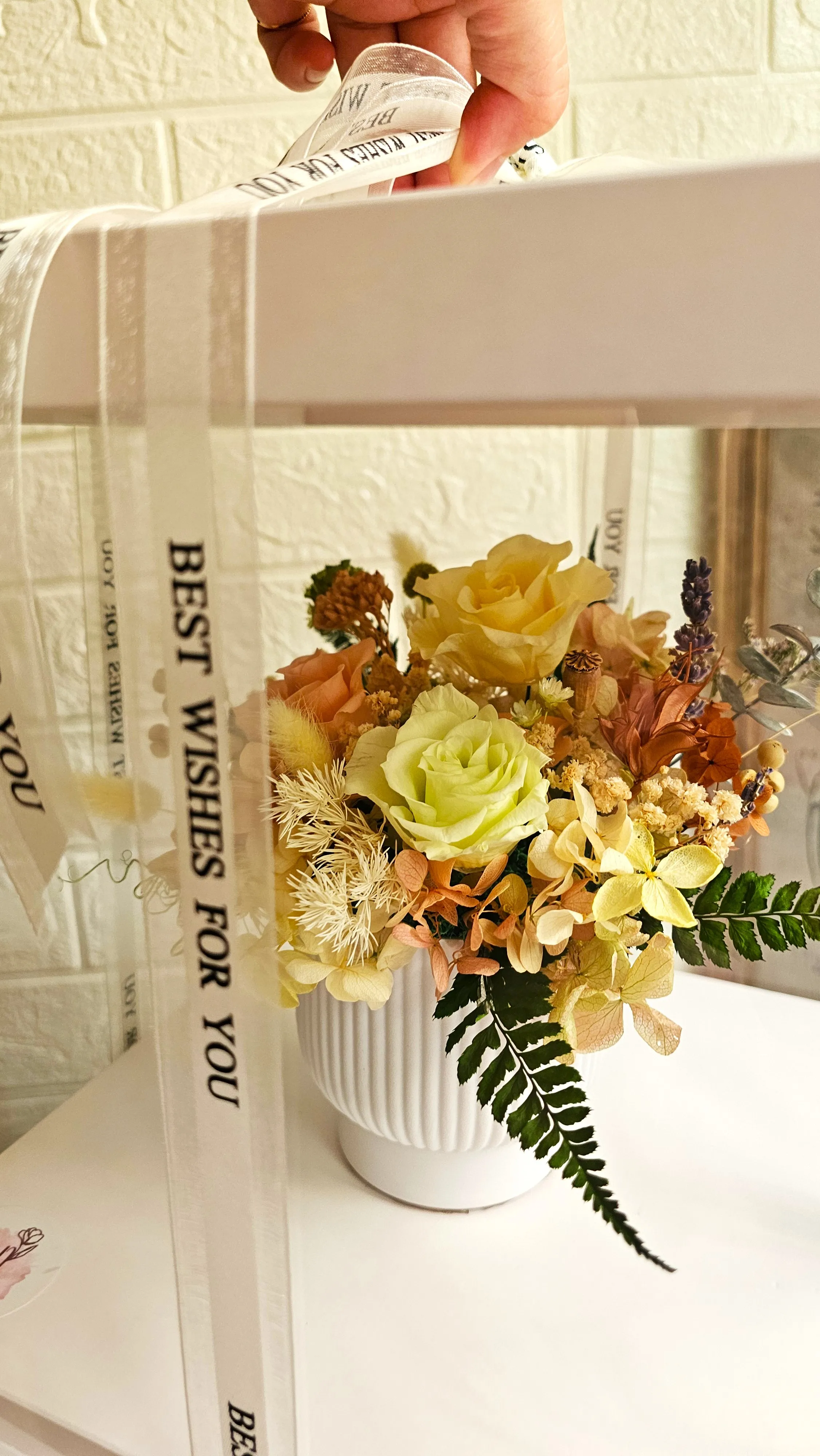 晨曦暖黃-永生花桌