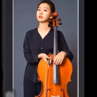 這是我的學生，她是個音樂家