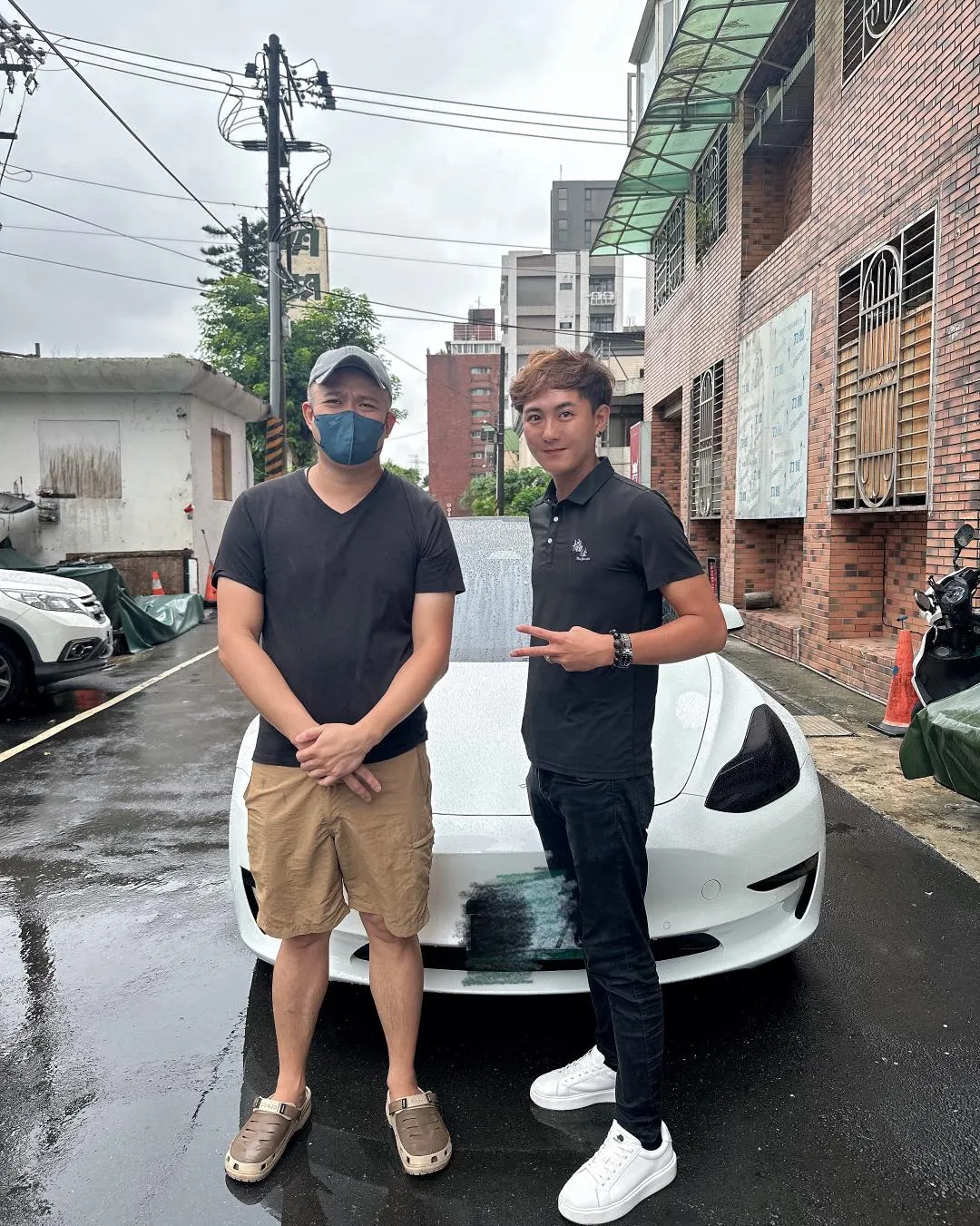 感謝超果斷的老闆信任 通個電話 傳個車子的影片