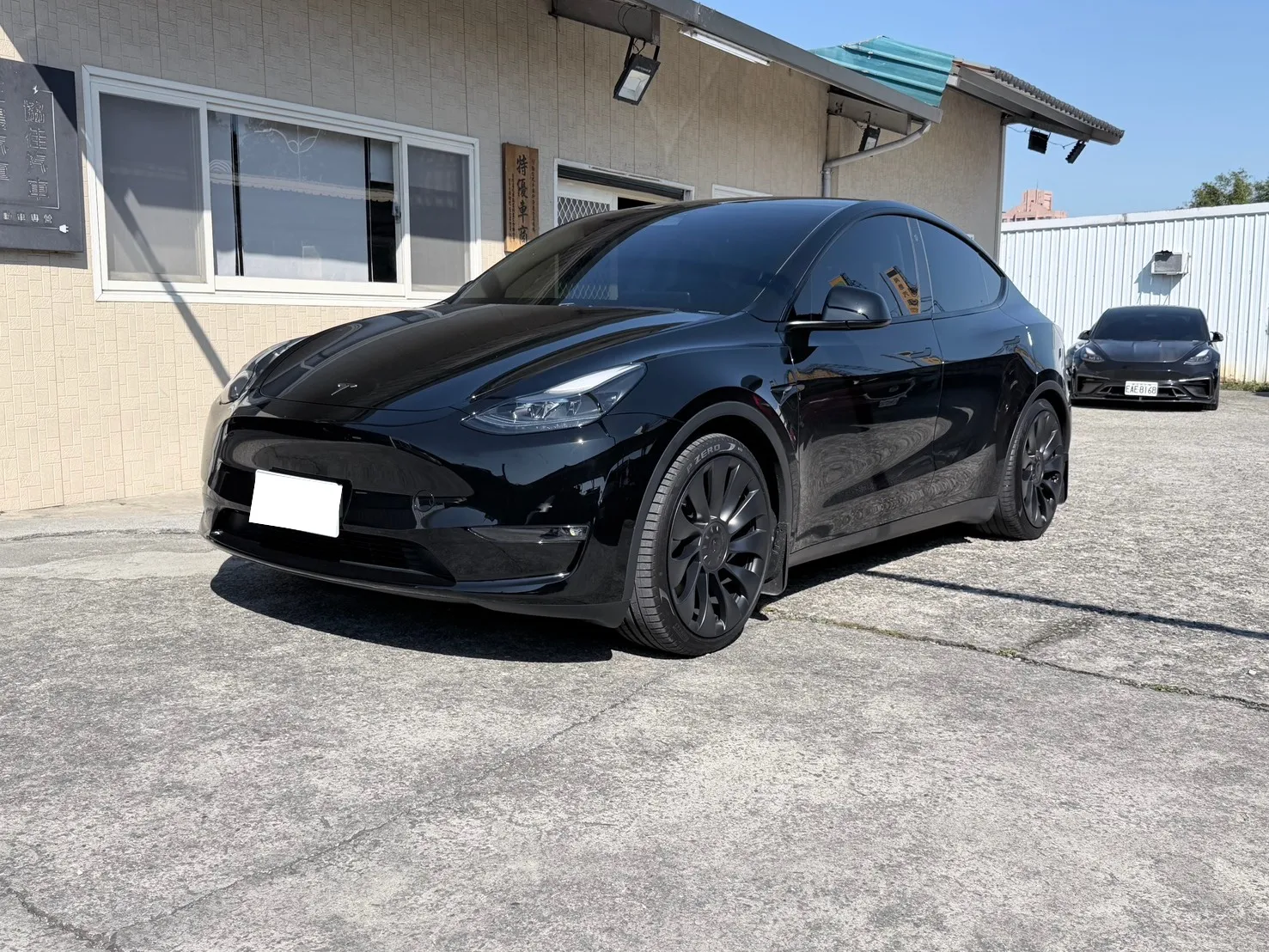 原廠認證中古車! 車體保固多一年兩萬公里｜桃園二手特斯拉