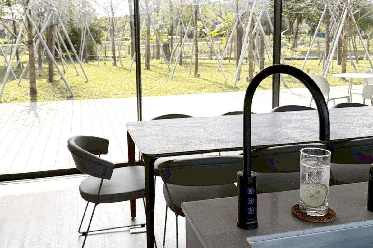 德築集團HA House冬 × TOYO SPACO X-3 Pro全自動氣泡飲水機 現代居住美學的生活