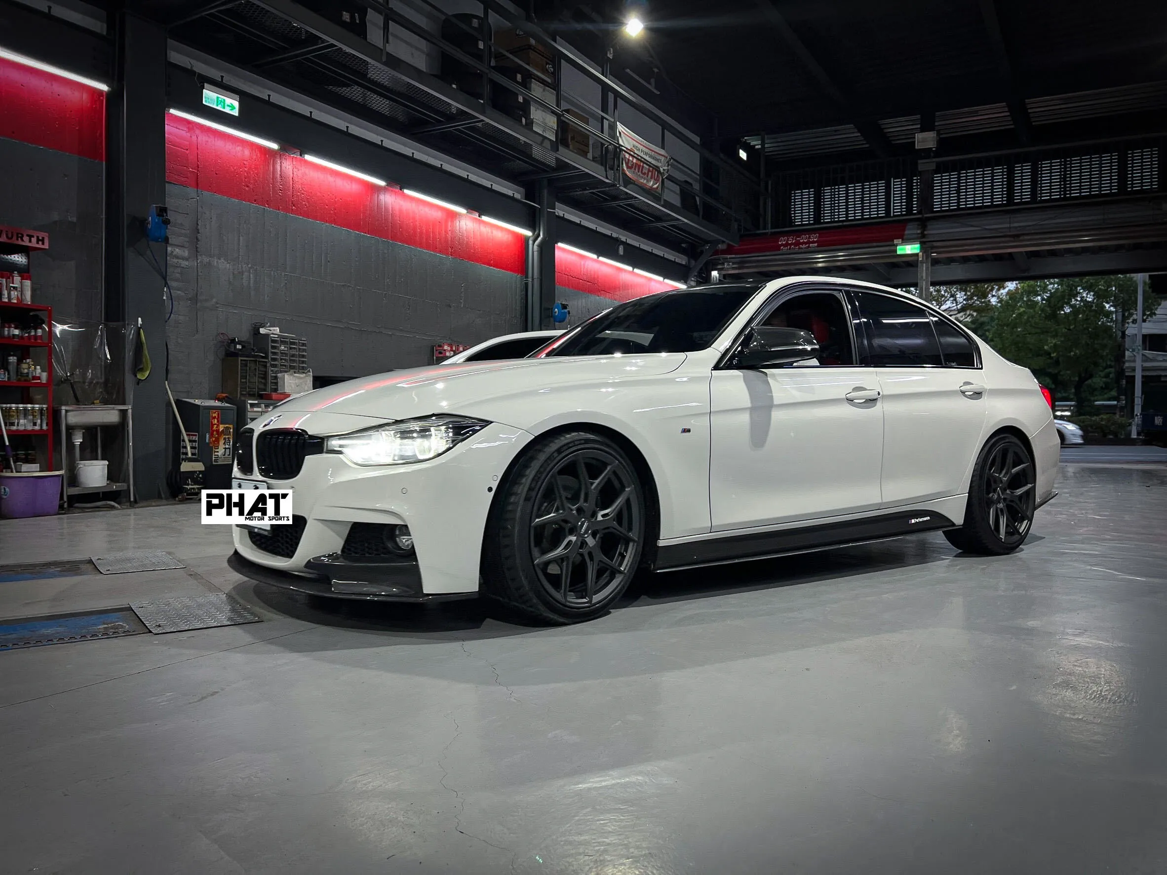 Vossen Hybrid Forged HF-5 Matte Gunmetal BMW F30 330i LCI