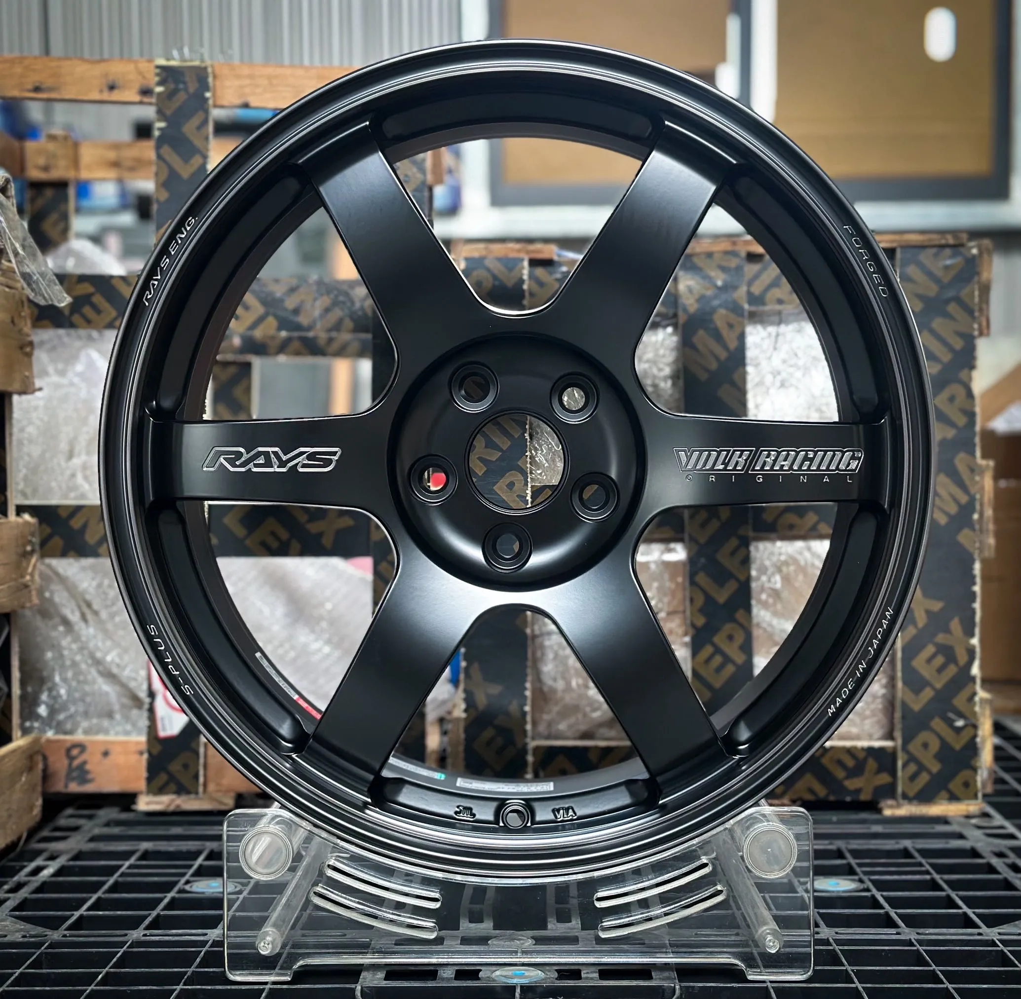 RAYS TE37 SAGA S-PLUS 19x8.5 ET45 5/112 PH色 適用:VW GOLF/GTI/R