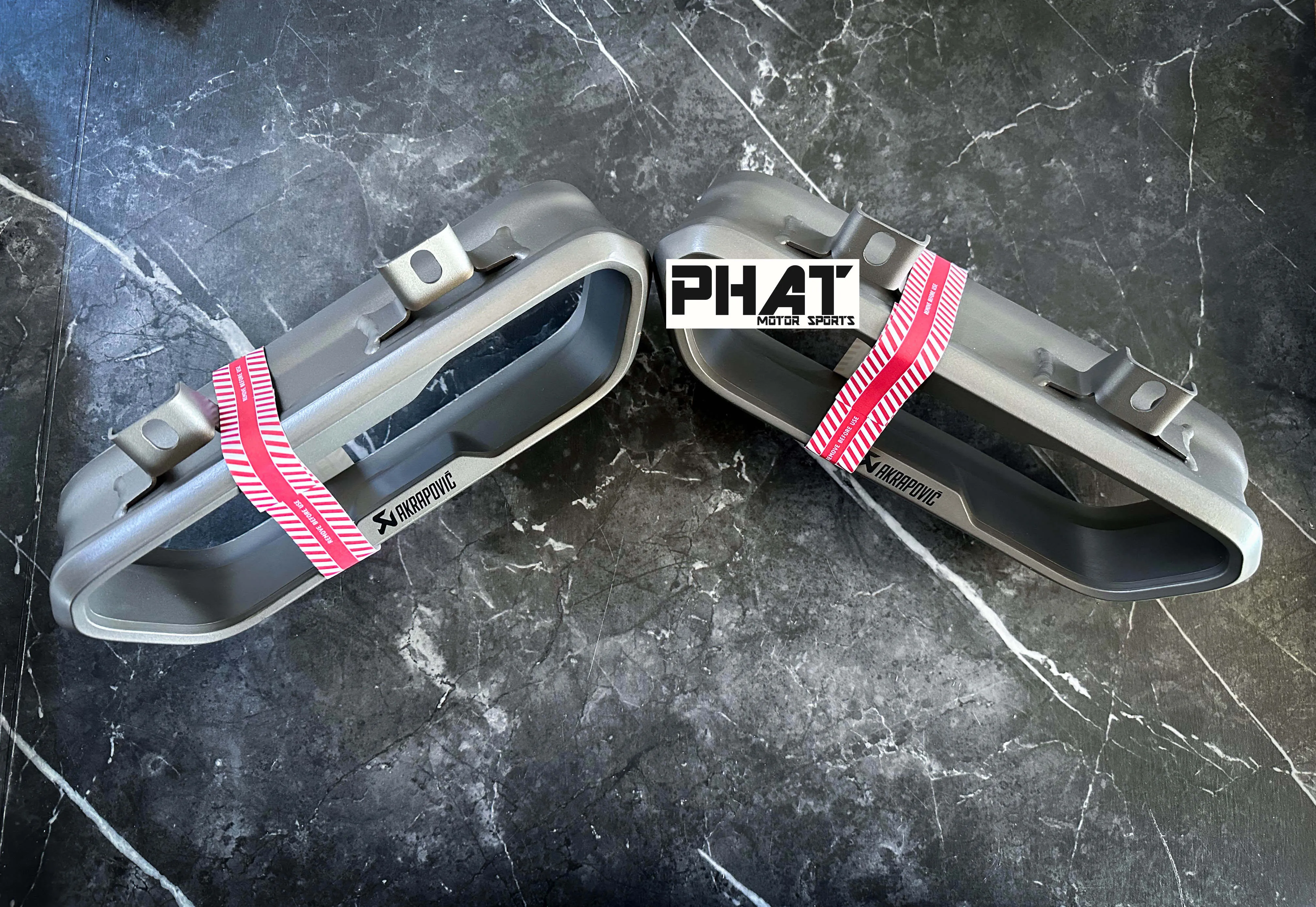 Akrapovic exhaust systems 鈦合金中尾段排氣管 Mercedes Benz W463A G63 OPF