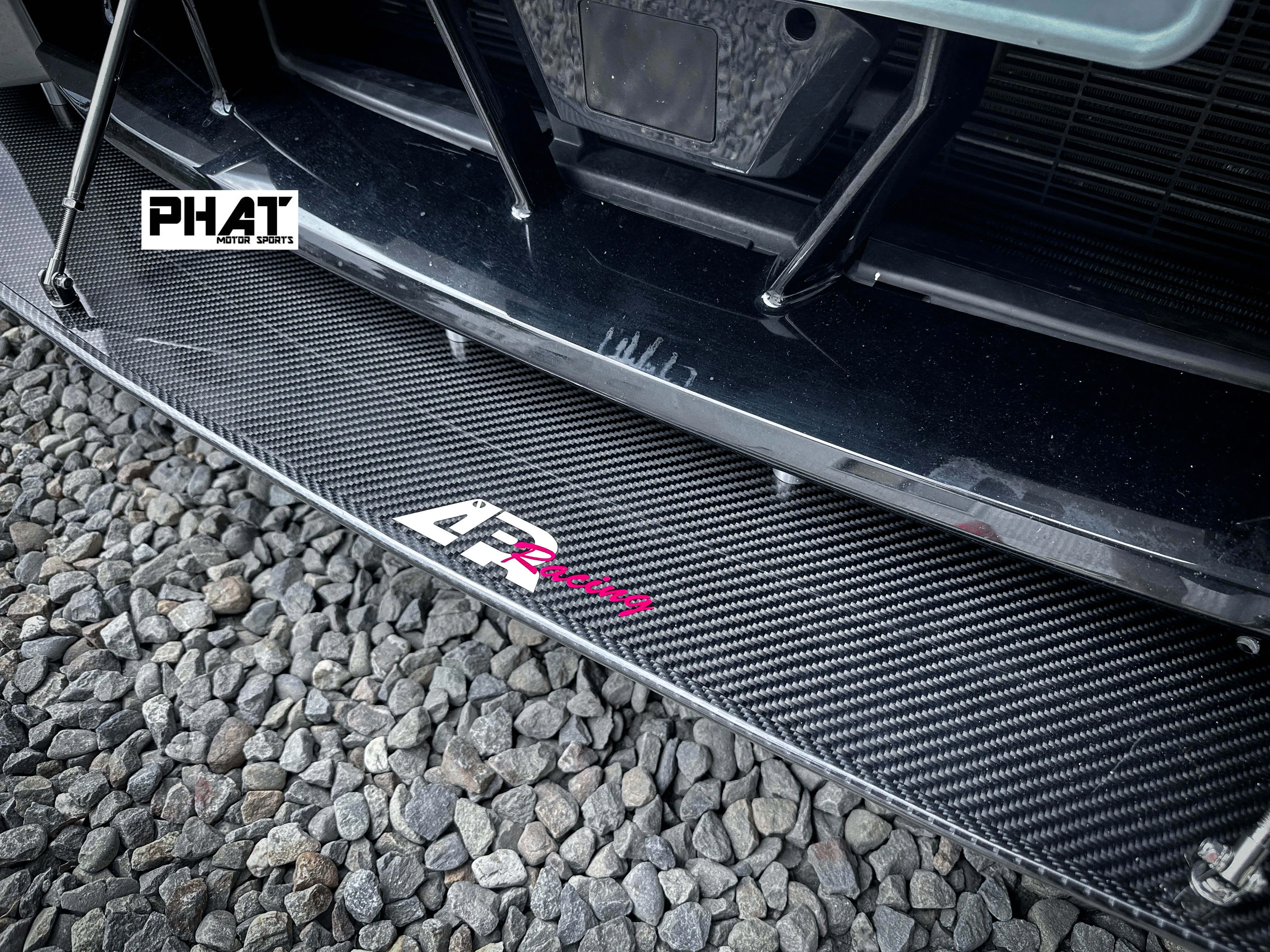 APR Performance Carbon Fiber Front Wind Splitter 碳纖維鋼索式前下巴