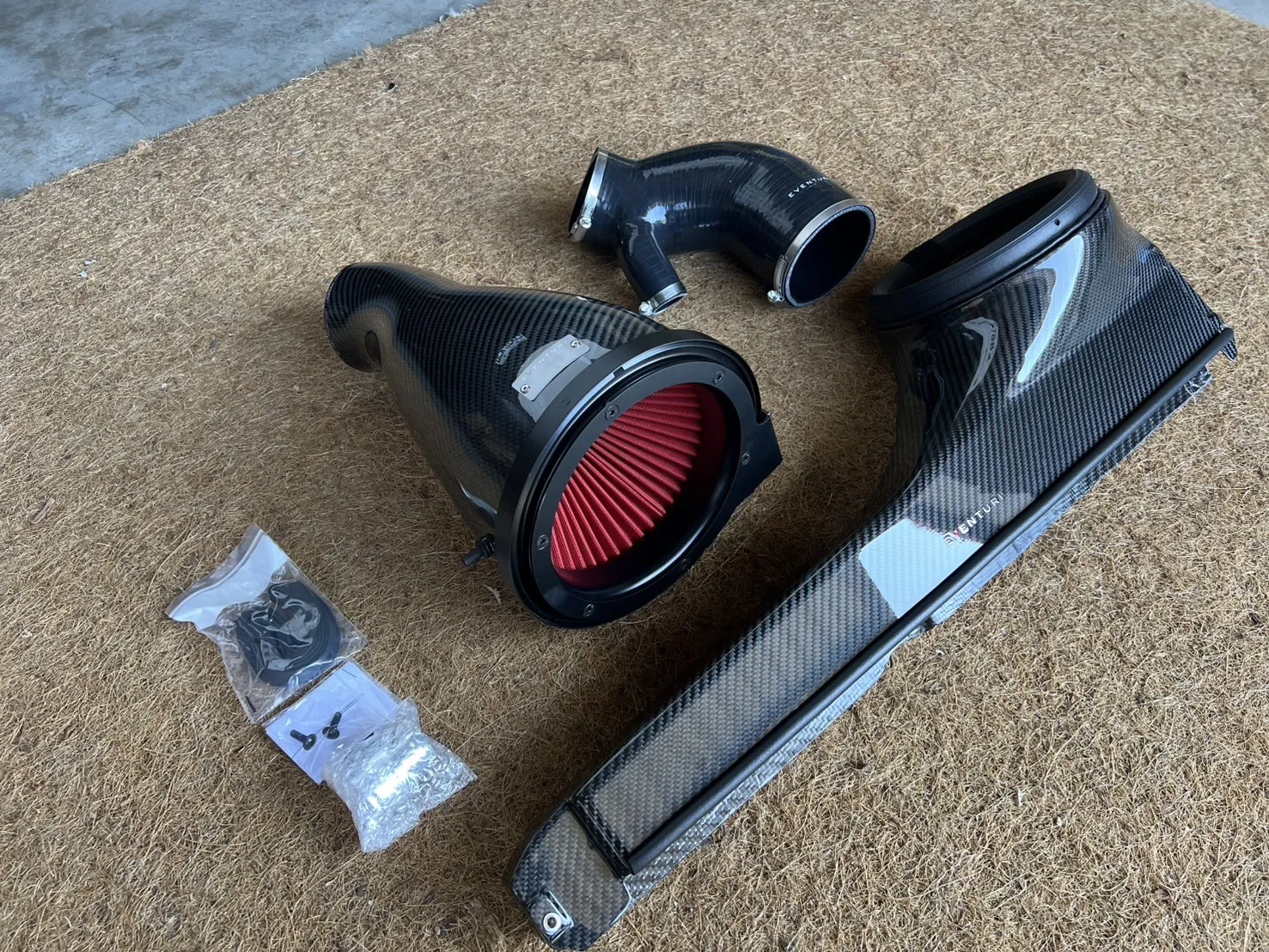EVENTURI 英國原裝碳纖維高流量進氣 適用:VW GOLF 8R