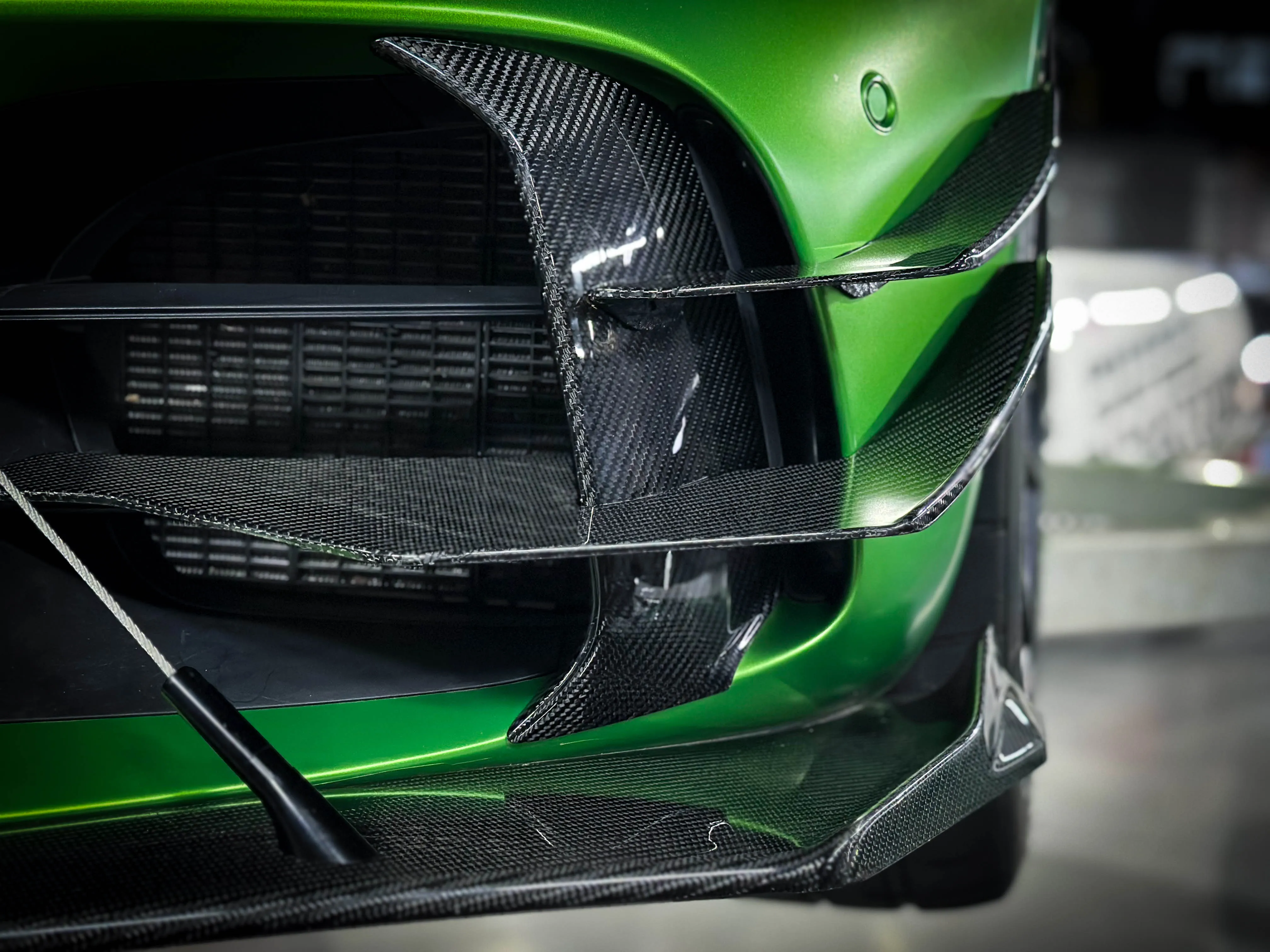 德國Tikt Performance 全碳纖維兩側風刀 Mercedes Benz AMG GT-R