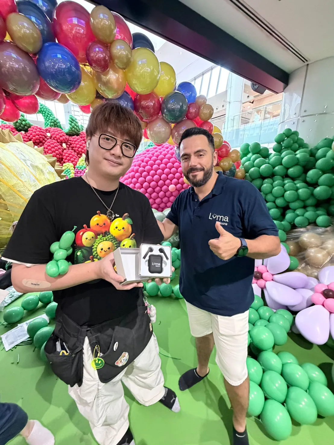 這次來到新加坡，一起製作超大水果氣球展！