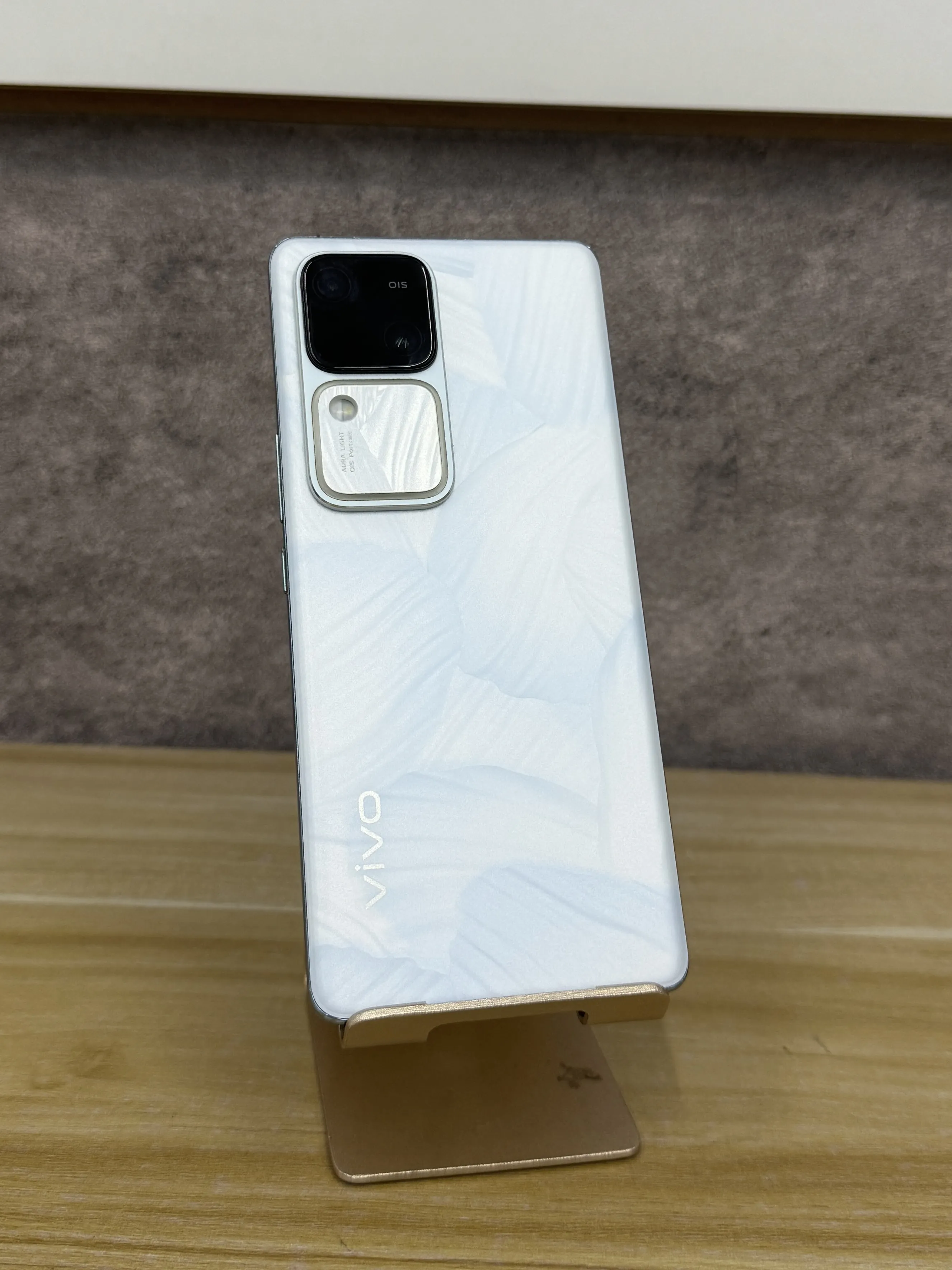 Vivo V30 5G (12G/256G)【少年機通訊館嚴選二手機】