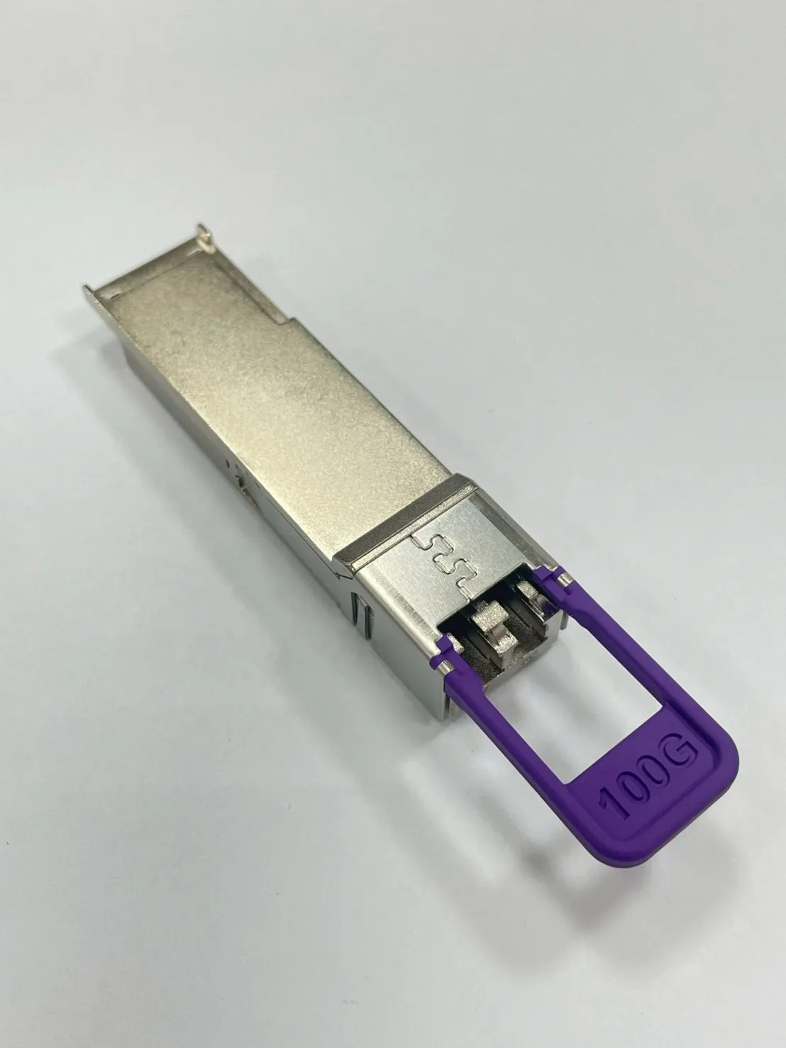 QSFP（Quad Small Form-factor Pluggable）