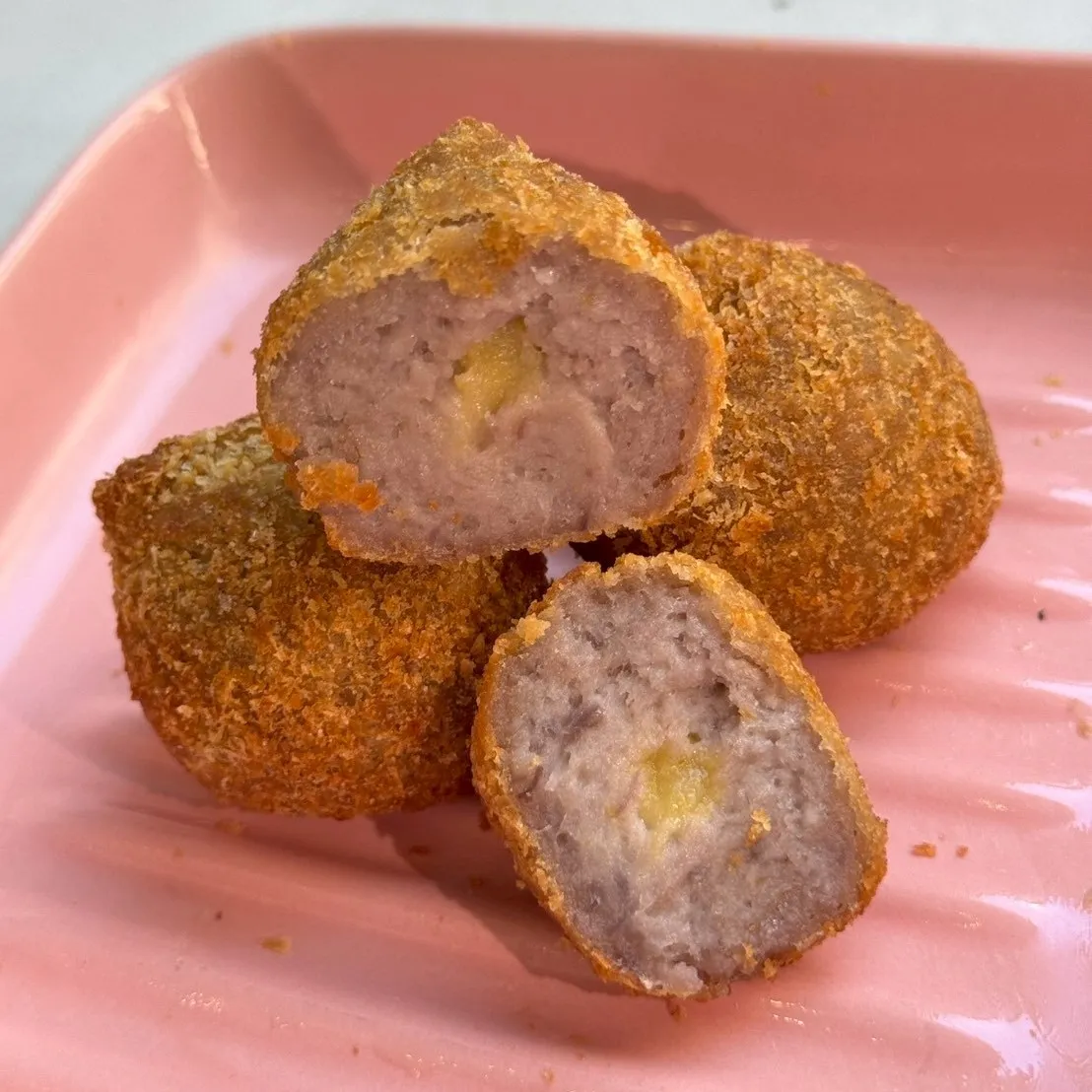 芋泥鹹蛋黃球x3 Taro paste with salted egg yolk balls