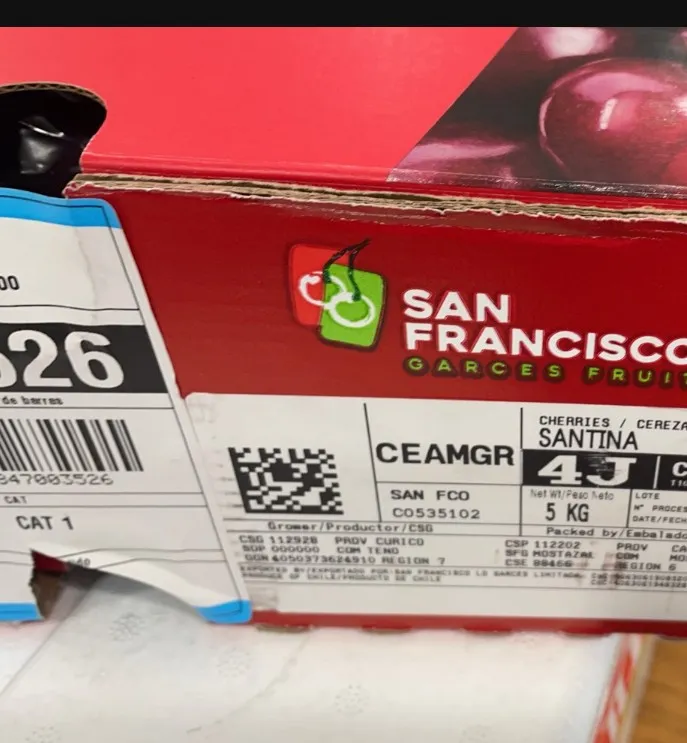 智利紅櫻桃#4JD.外型圓潤飽滿、色澤紅潤亮麗
