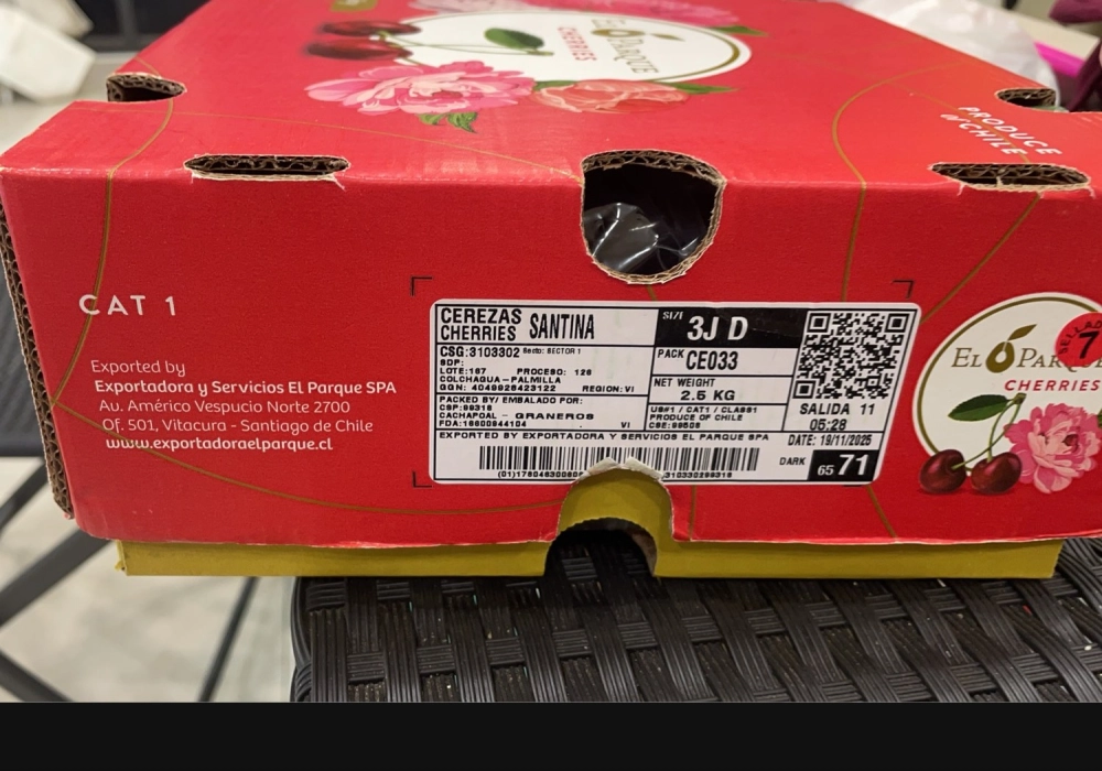 智利 Santina 櫻桃空運#3JD(2.5Kg )原裝箱 