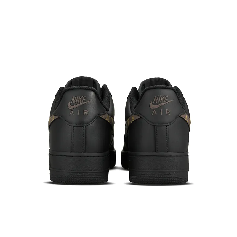 個性化客製球鞋NIKELouis