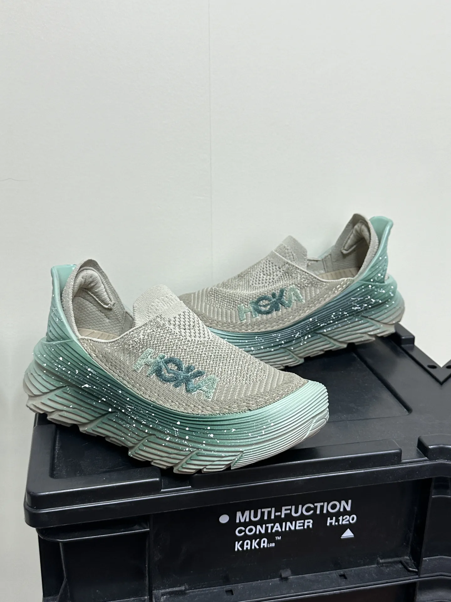 客製球鞋HOKA ONE ONE竹綠墨影