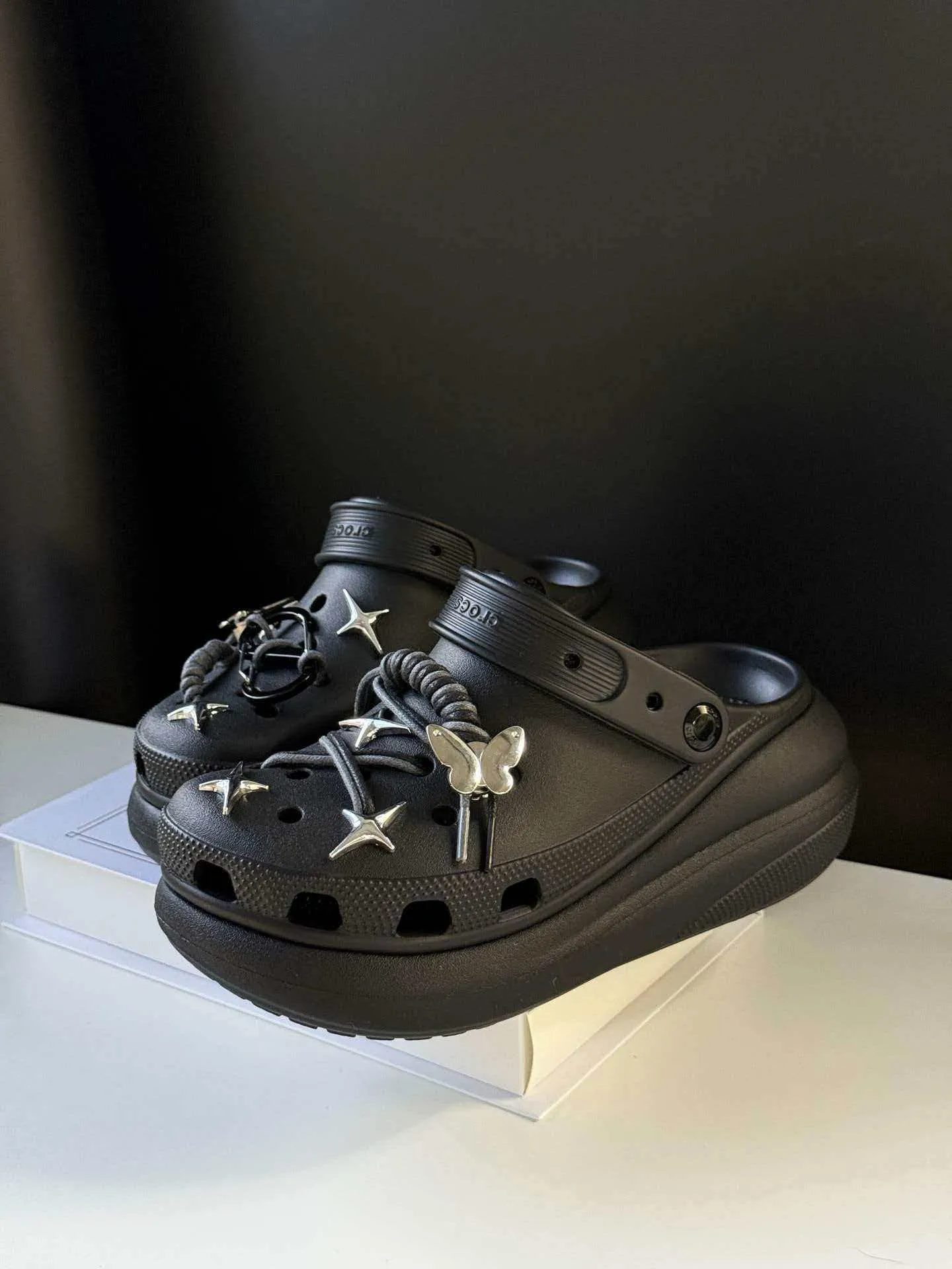 客製球鞋CROCS卡駱馳銀刺蝴蝶
