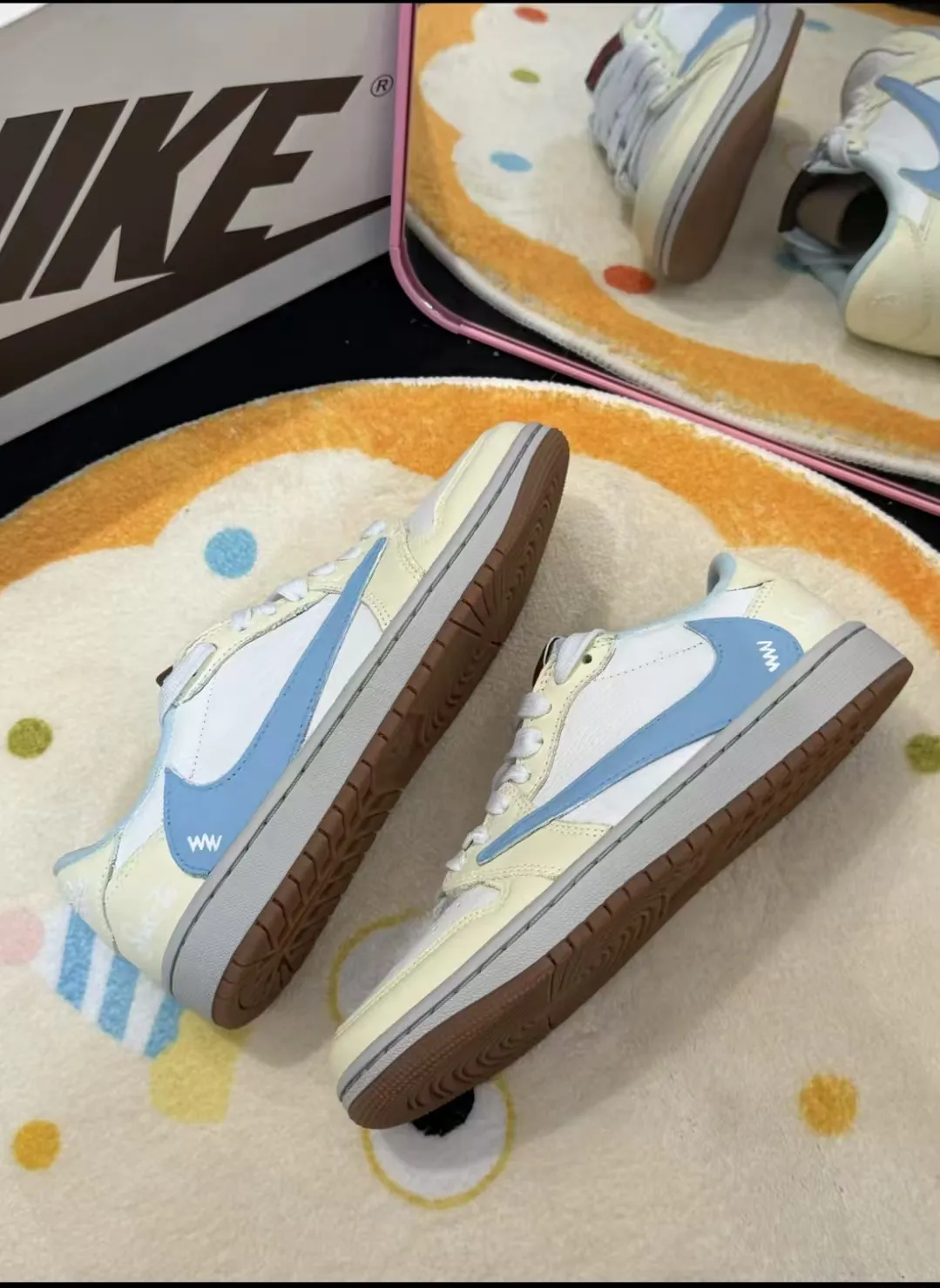 個性化客製球鞋NIKE米白藍倒鉤