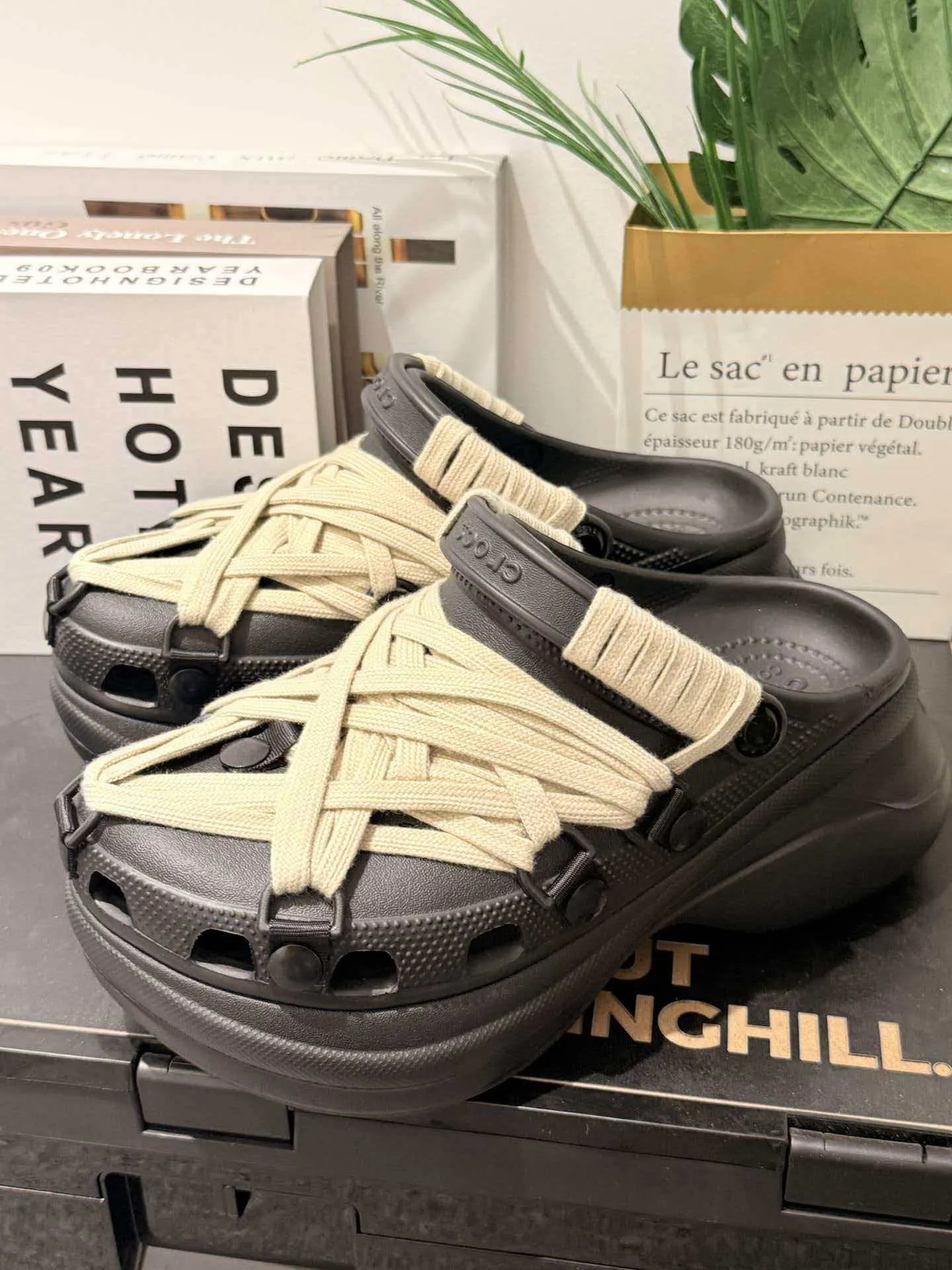 個性化客製球鞋CROCS瘋狂綁帶