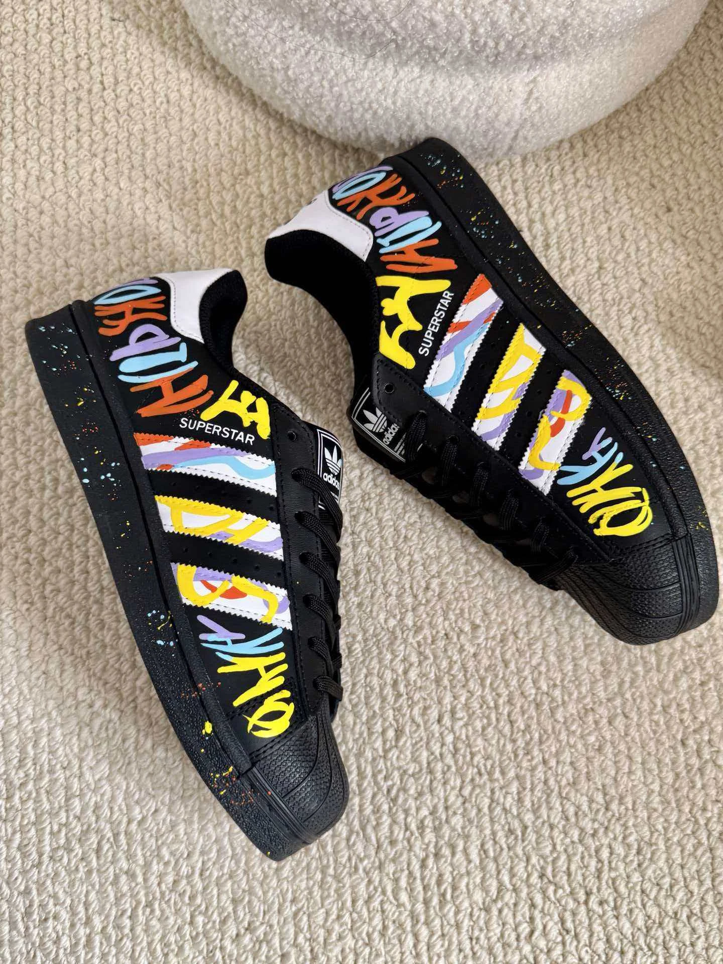 個性化客製球鞋ADIDAS狂歡派對