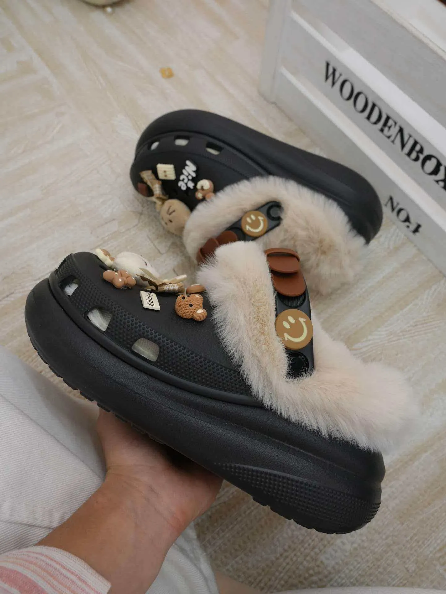 客製球鞋CROCS卡駱馳毛絨少女